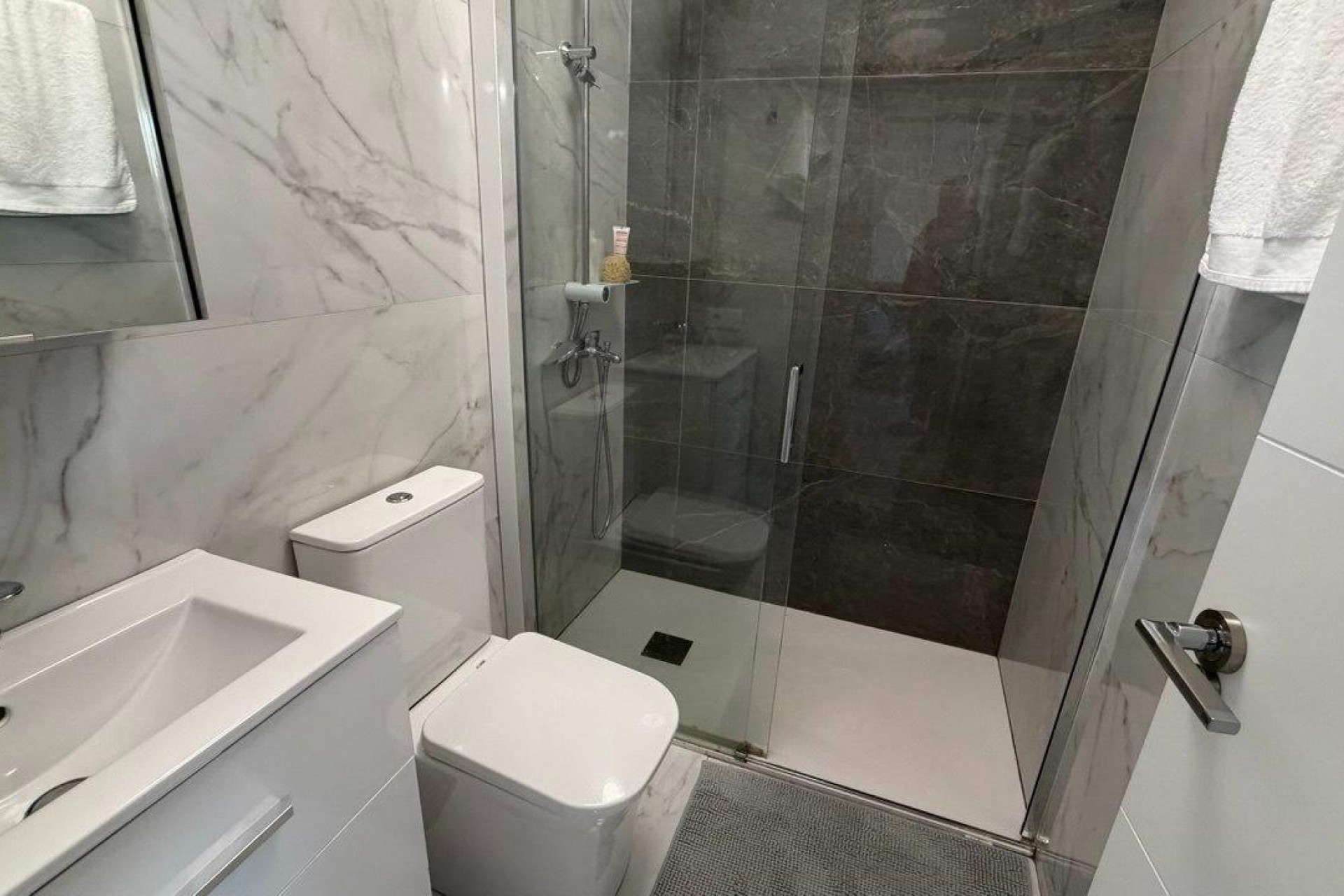 Te koop - Apartamento -
Torrevieja - Curva del Palangre