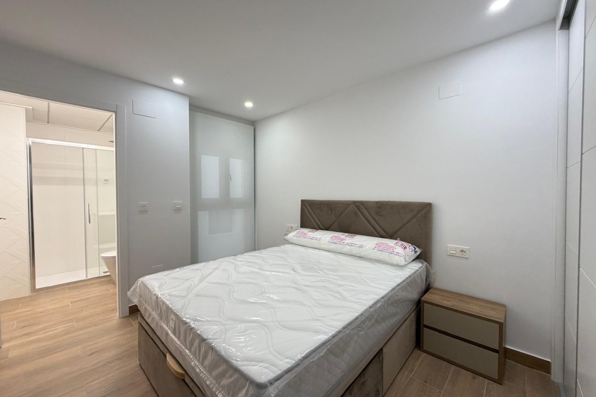 Te koop - Apartamento -
Torrevieja - Estacion de autobuses