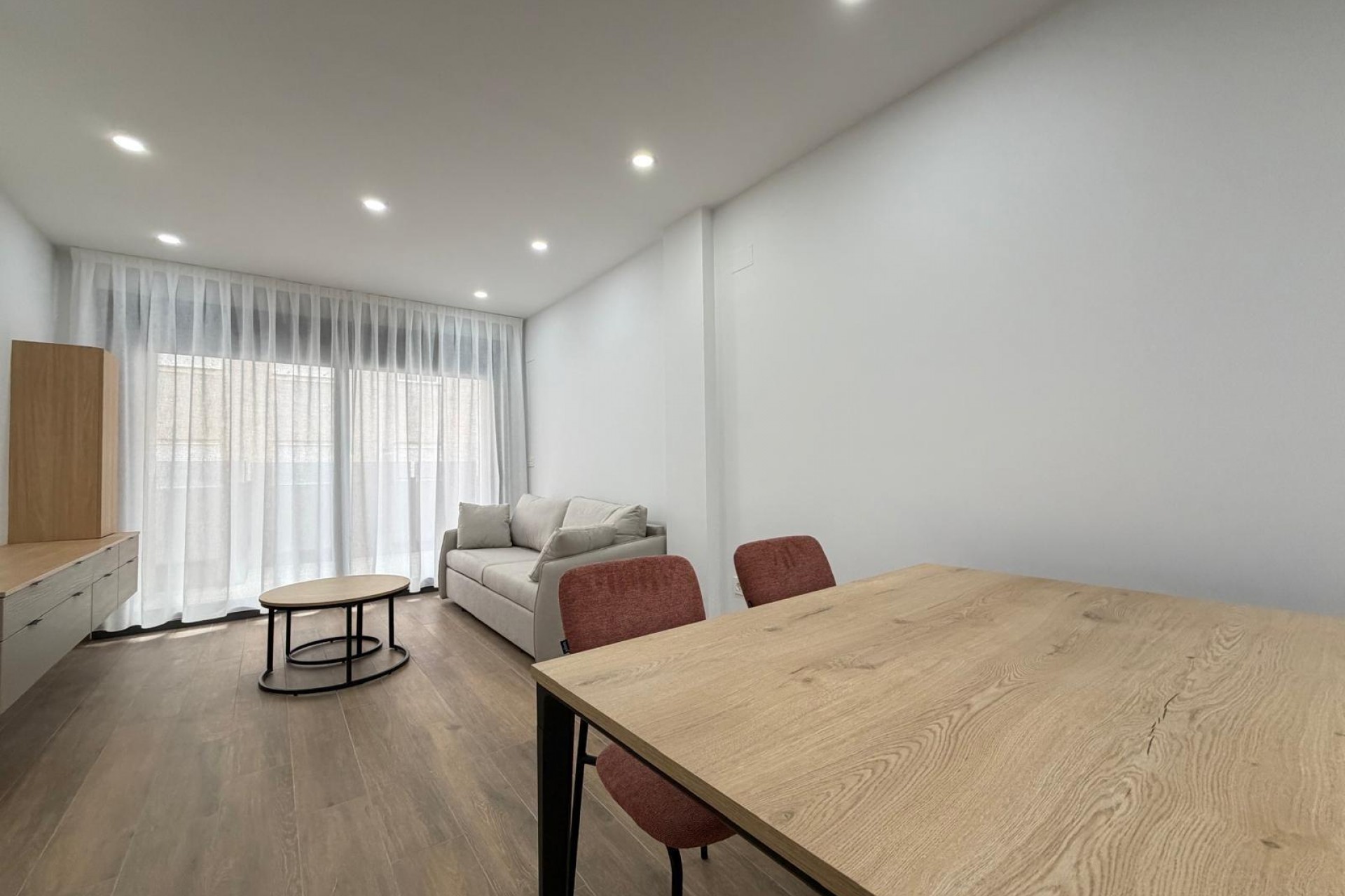 Te koop - Apartamento -
Torrevieja - Estacion de autobuses