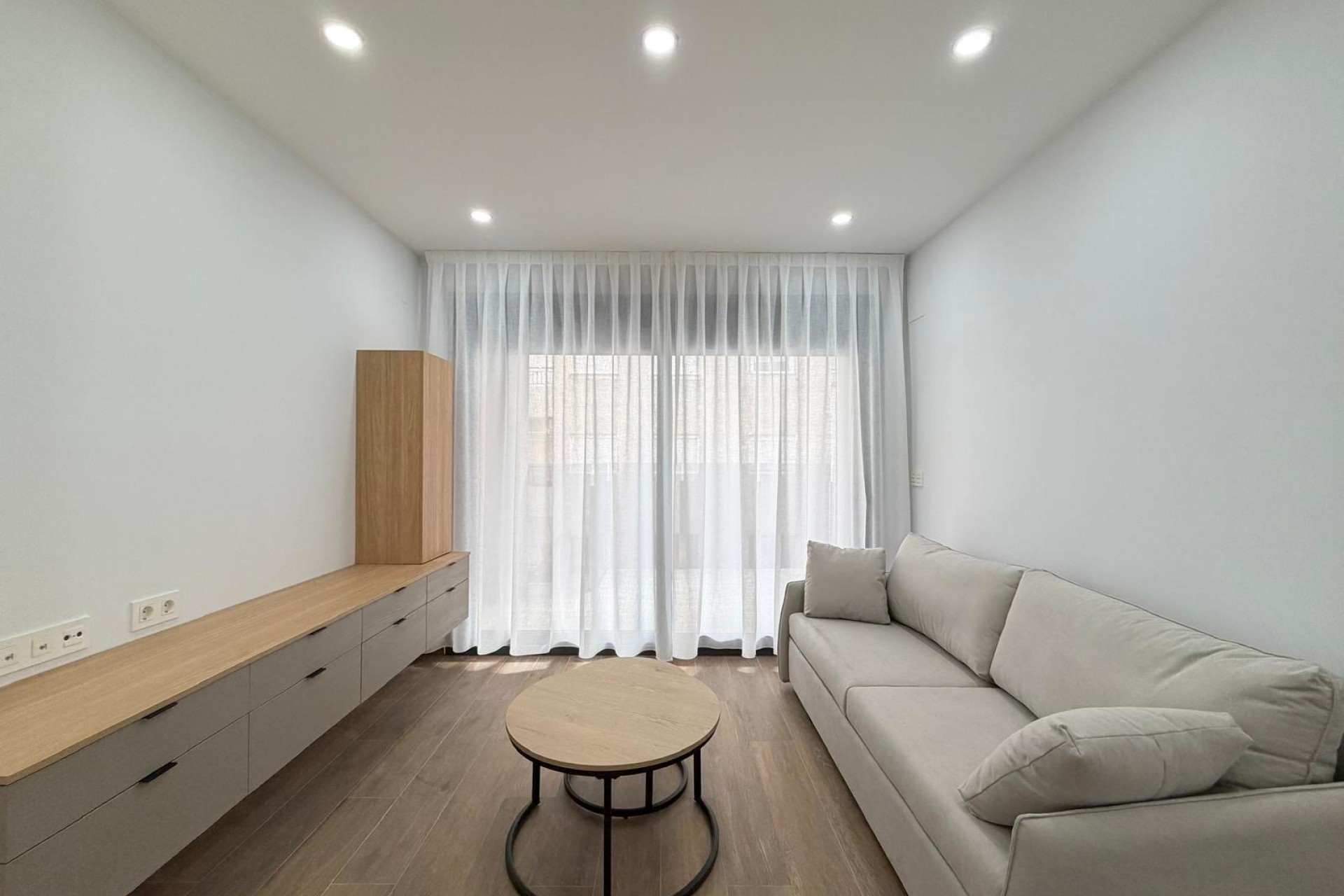 Te koop - Apartamento -
Torrevieja - Estacion de autobuses