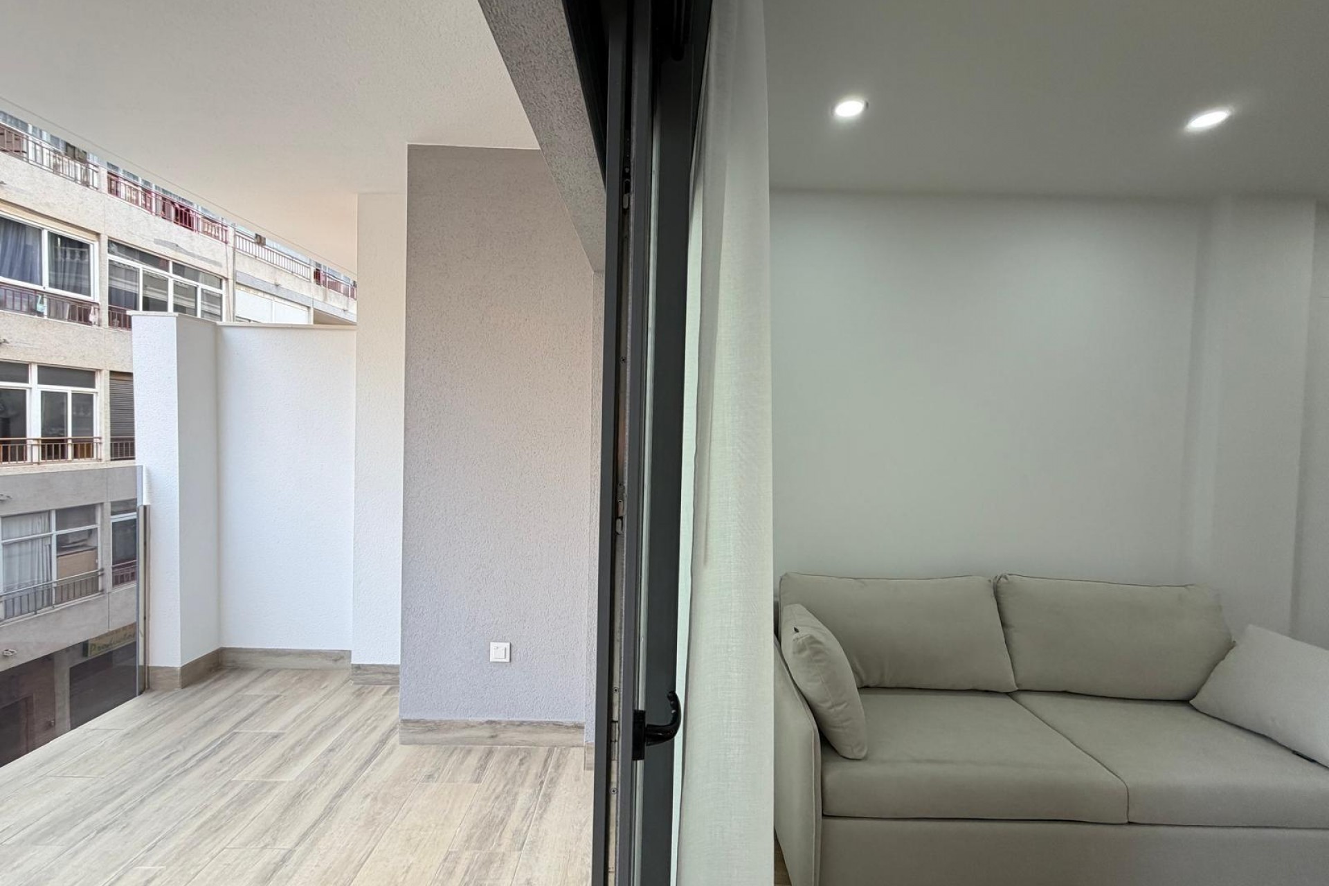 Te koop - Apartamento -
Torrevieja - Estacion de autobuses