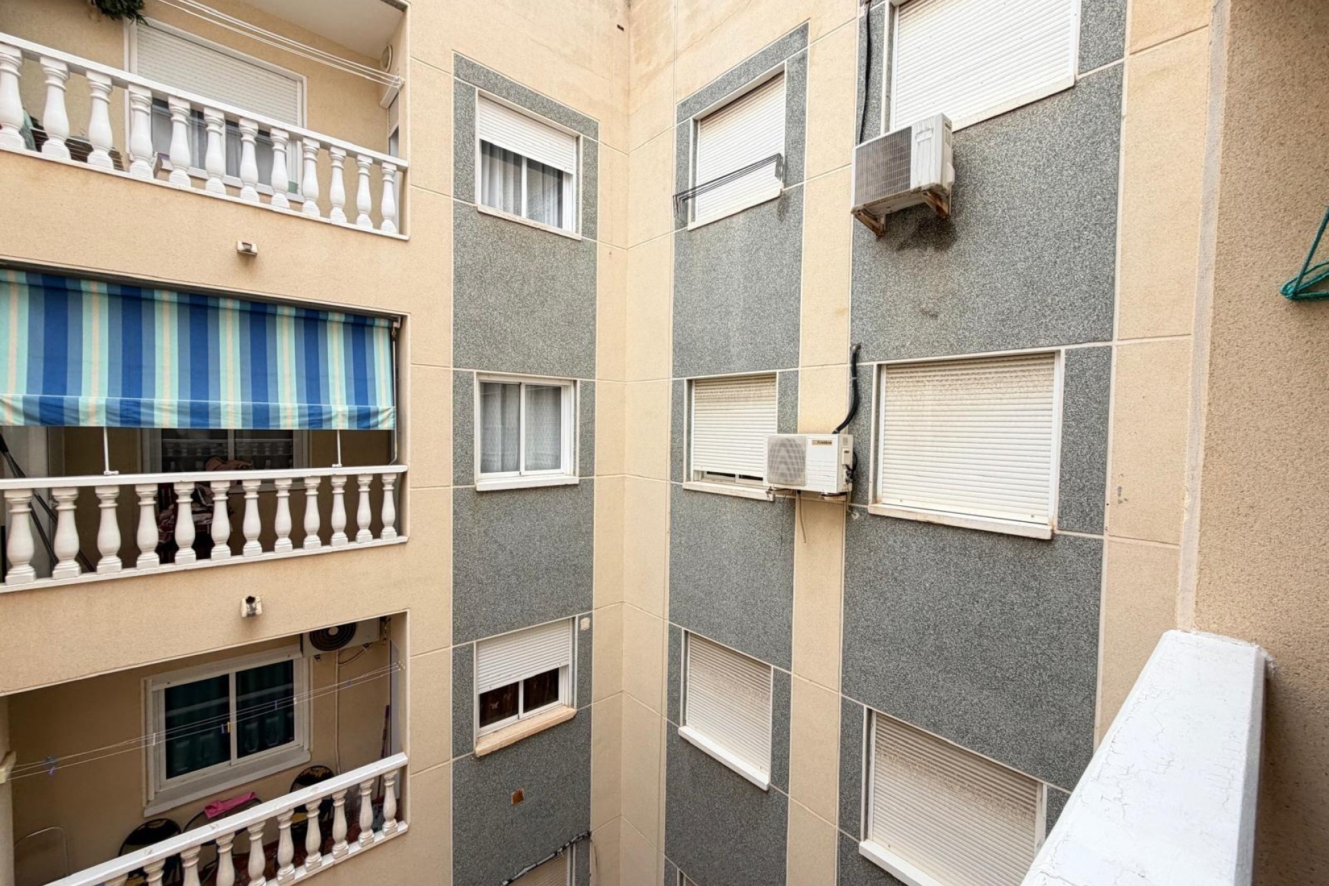Te koop - Apartamento -
Torrevieja - Estacion de autobuses