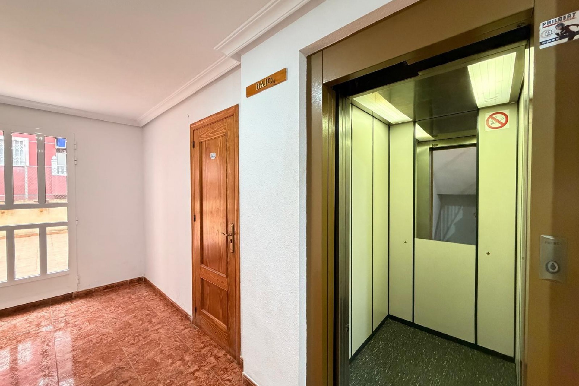 Te koop - Apartamento -
Torrevieja - Estacion de autobuses