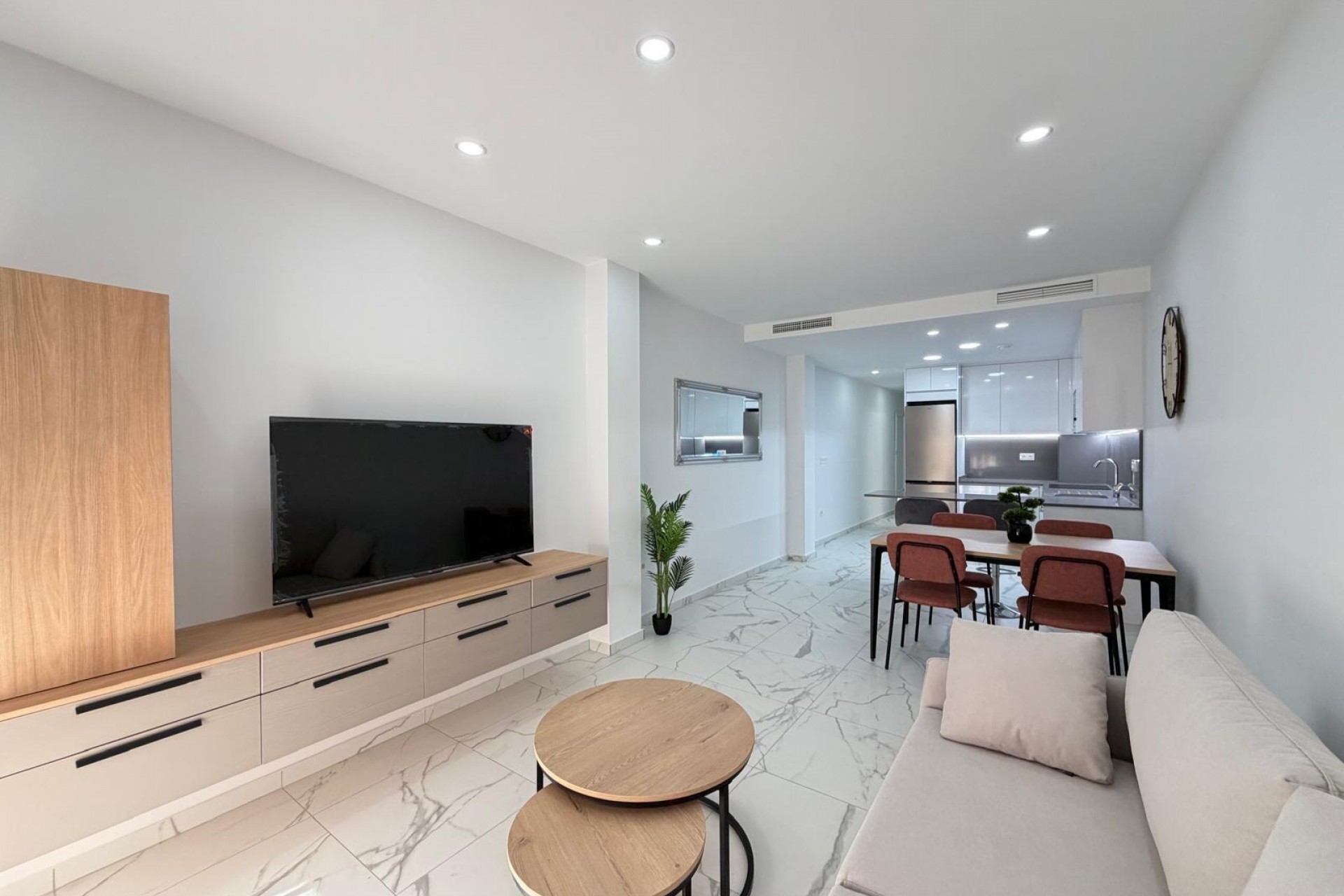 Te koop - Apartamento -
Torrevieja - Estacion de autobuses