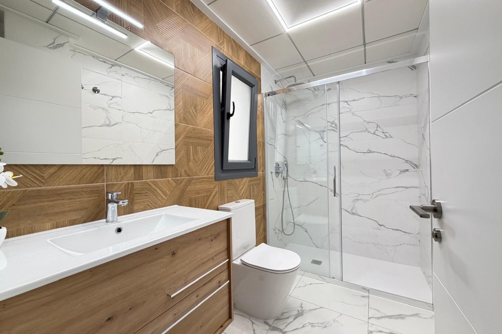 Te koop - Apartamento -
Torrevieja - Estacion de autobuses