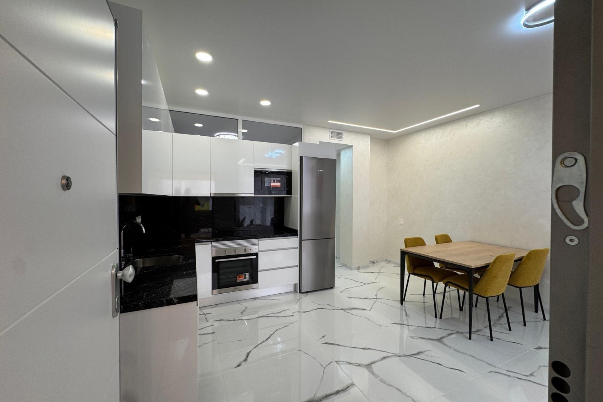 Te koop - Apartamento -
Torrevieja - Estacion de autobuses