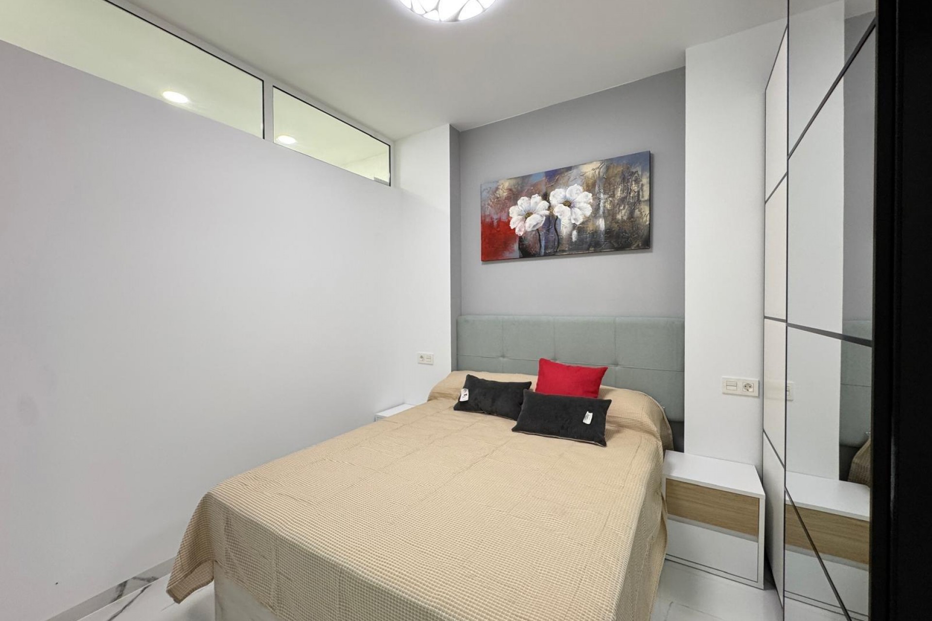Te koop - Apartamento -
Torrevieja - Estacion de autobuses
