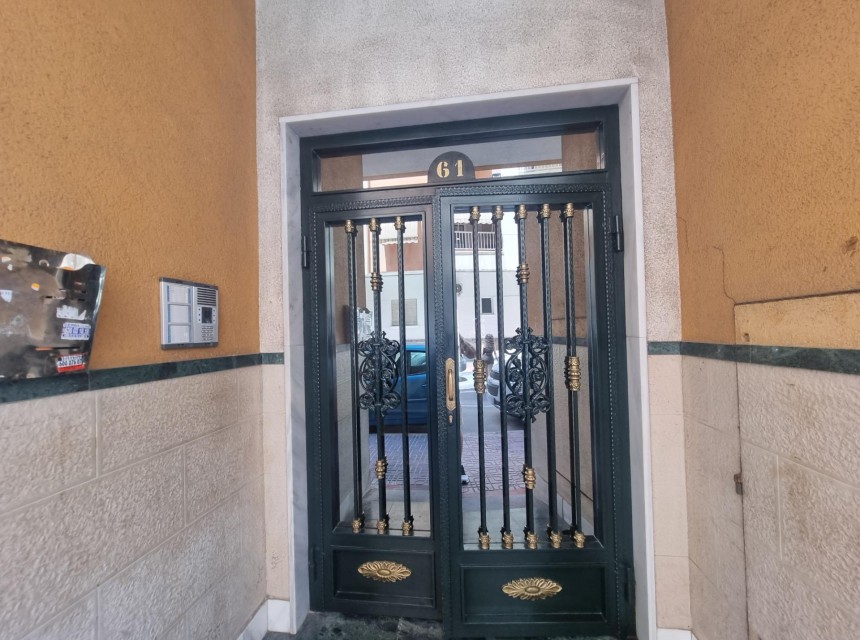 Te koop - Apartamento -
Torrevieja - Estacion de autobuses
