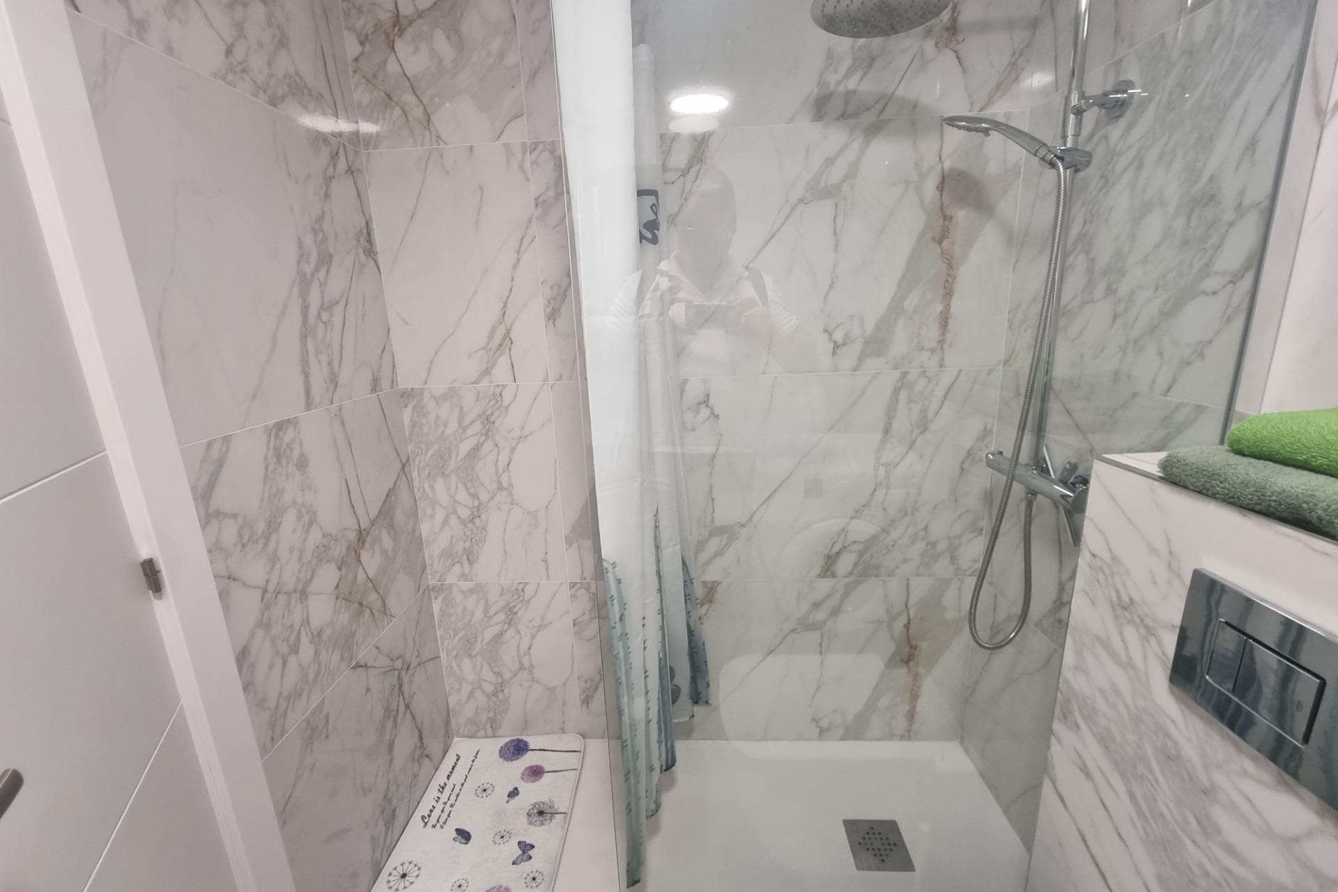 Te koop - Apartamento -
Torrevieja - Estacion de autobuses