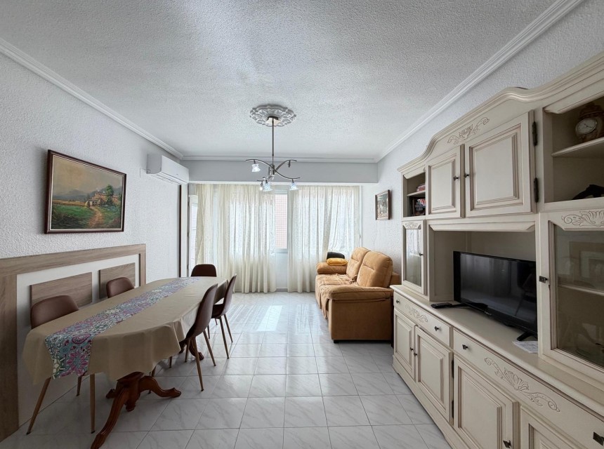 Te koop - Apartamento -
Torrevieja - Estacion de autobuses
