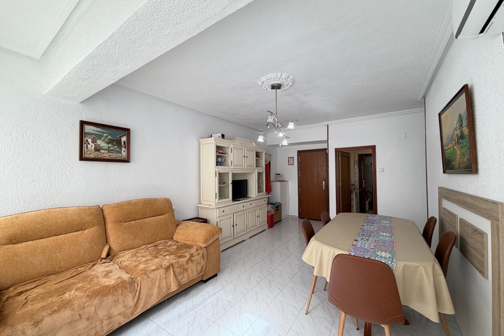 Te koop - Apartamento -
Torrevieja - Estacion de autobuses