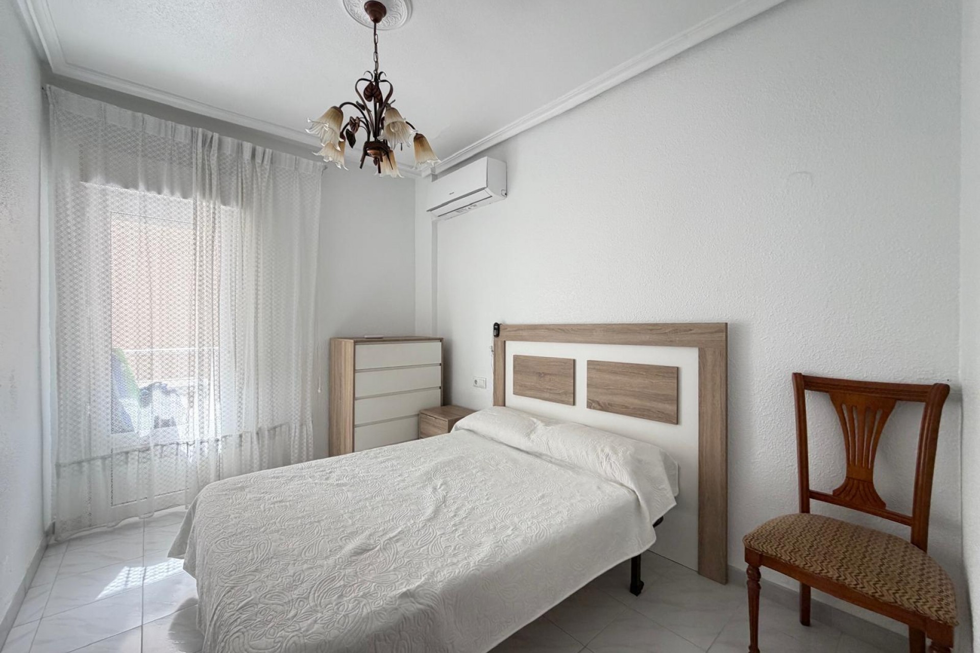 Te koop - Apartamento -
Torrevieja - Estacion de autobuses