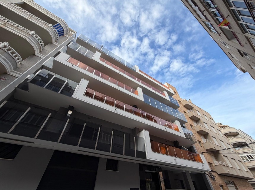 Te koop - Apartamento -
Torrevieja - Estacion de autobuses