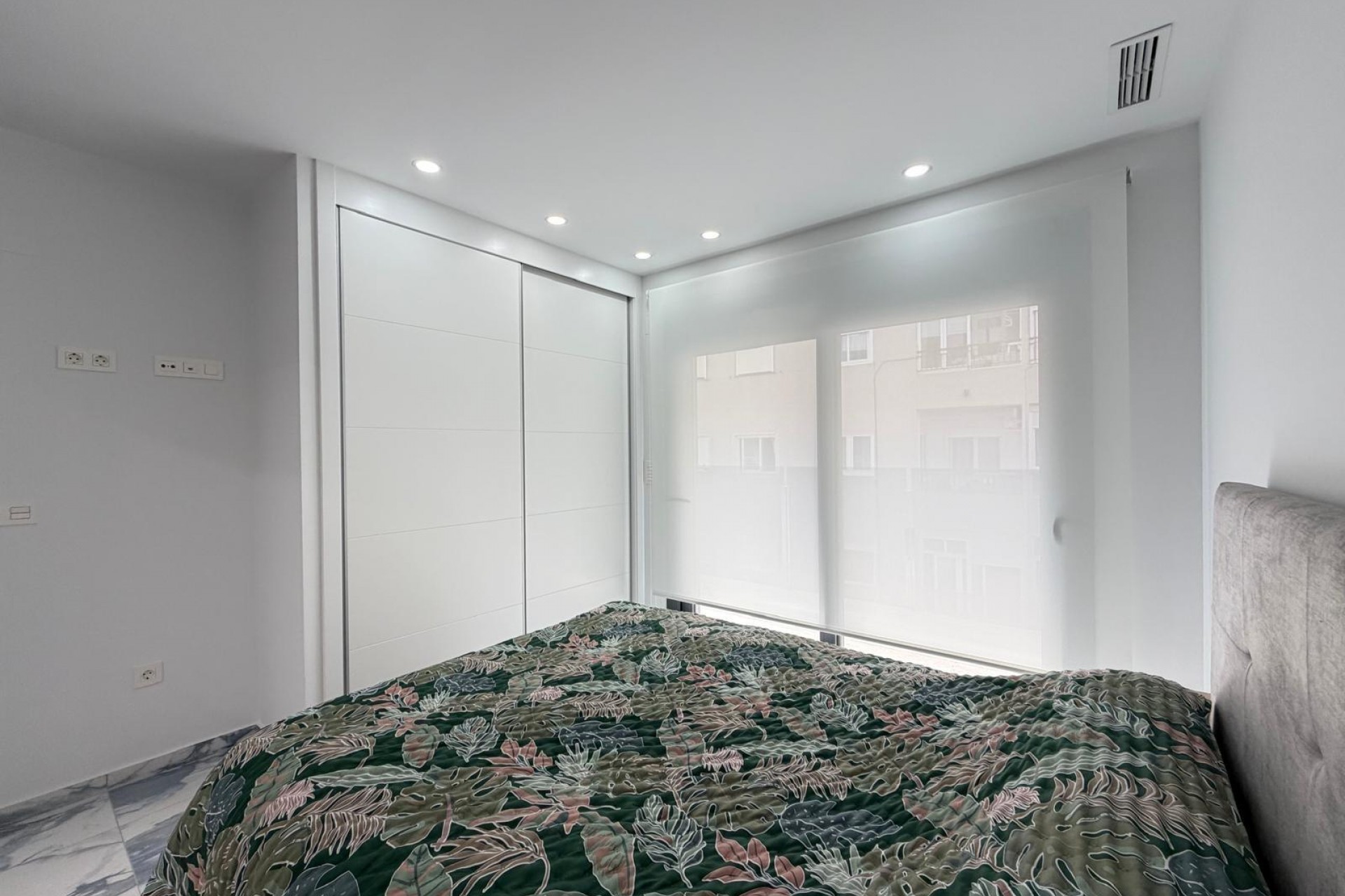 Te koop - Apartamento -
Torrevieja - Estacion de autobuses