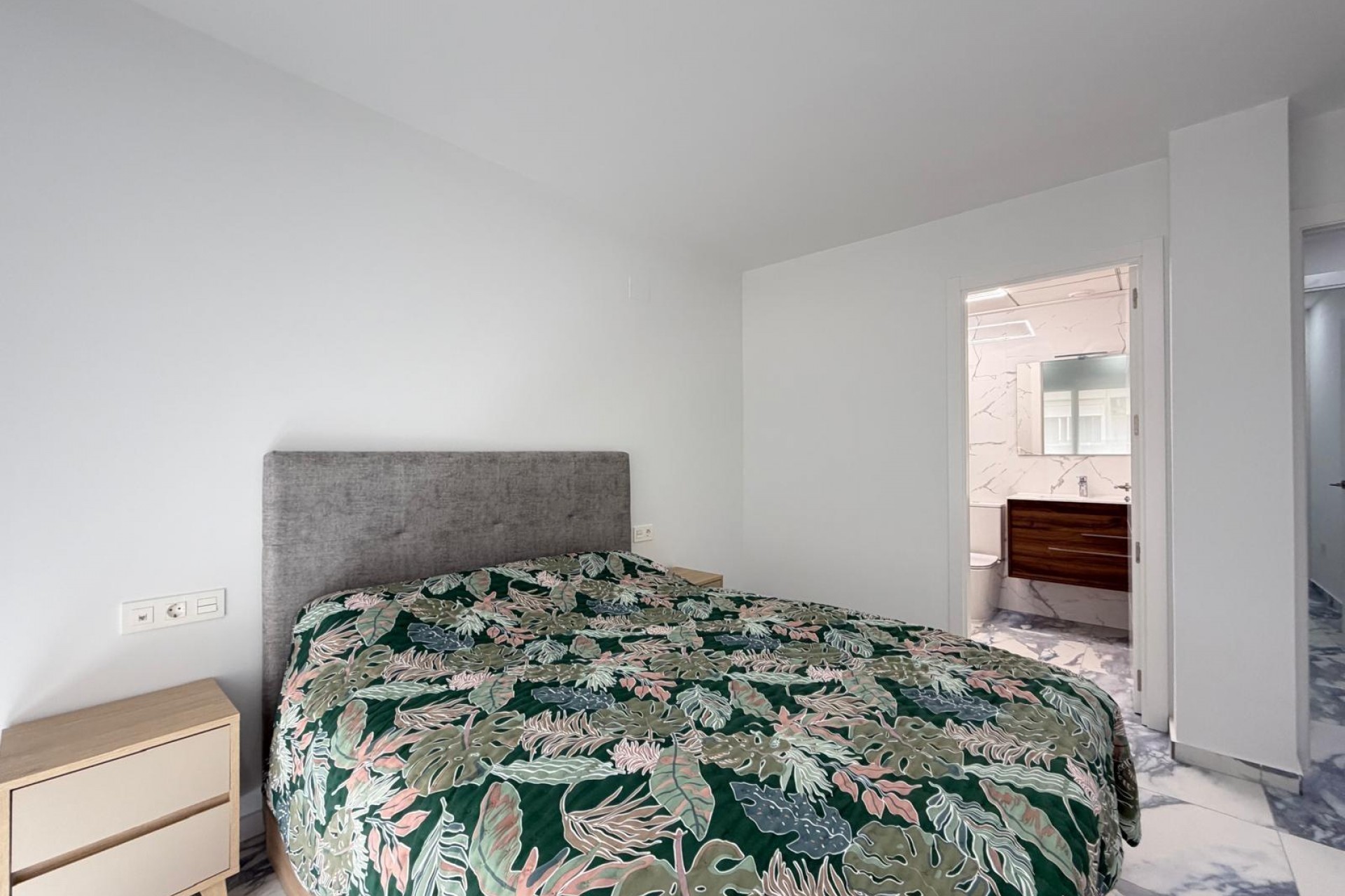 Te koop - Apartamento -
Torrevieja - Estacion de autobuses