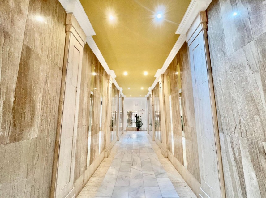 Te koop - Apartamento -
Torrevieja - Habaneras