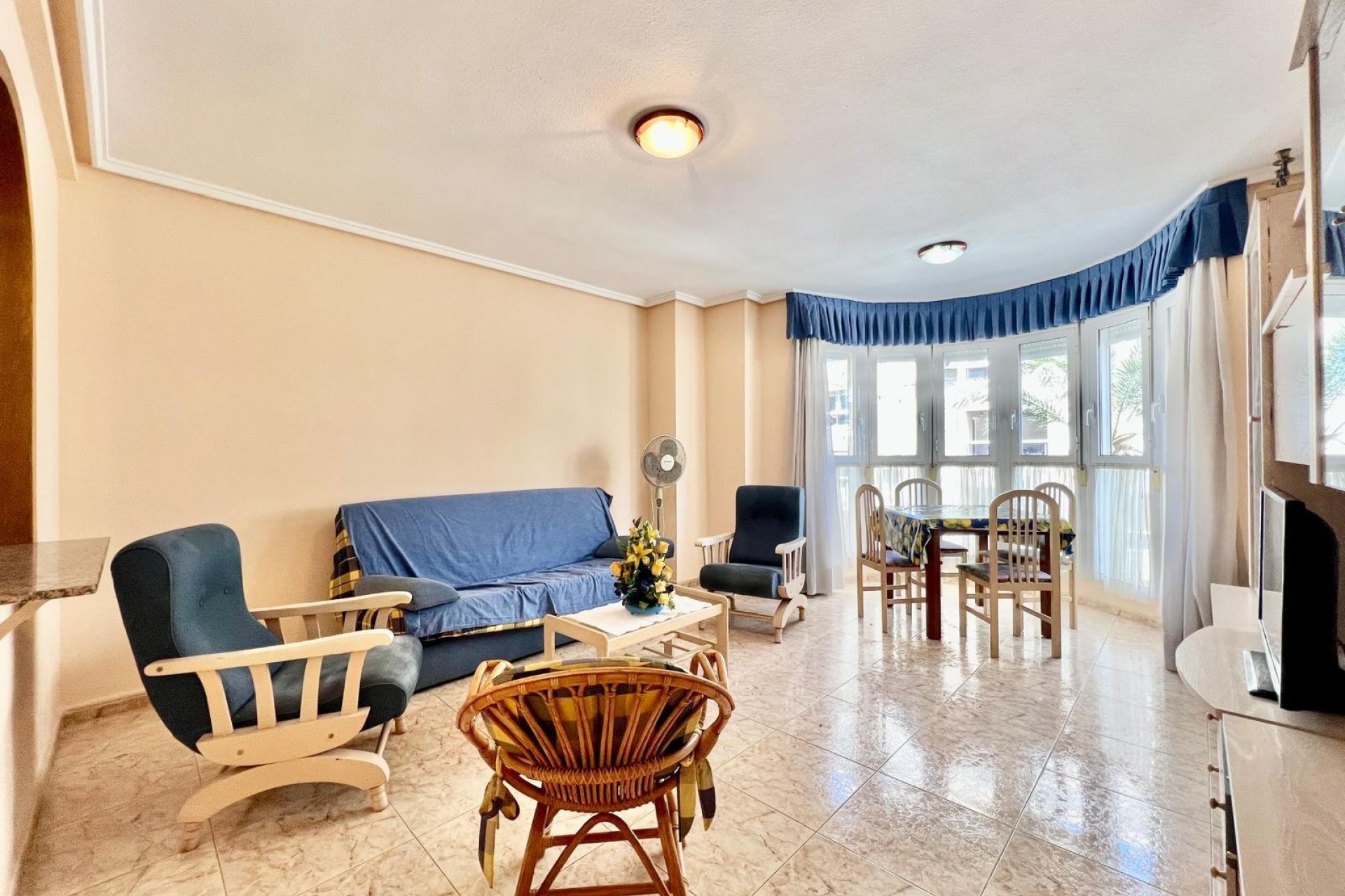 Te koop - Apartamento -
Torrevieja - Habaneras