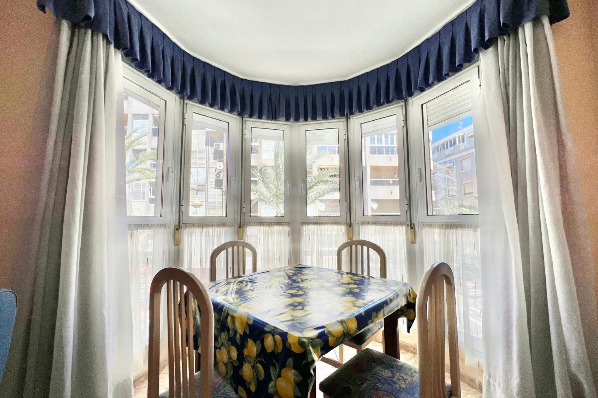 Te koop - Apartamento -
Torrevieja - Habaneras