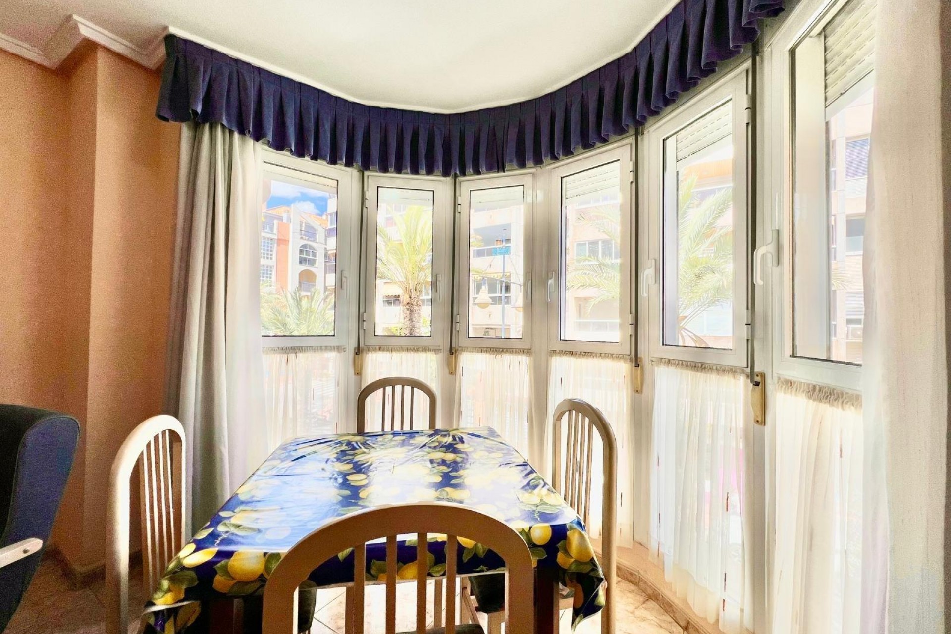 Te koop - Apartamento -
Torrevieja - Habaneras