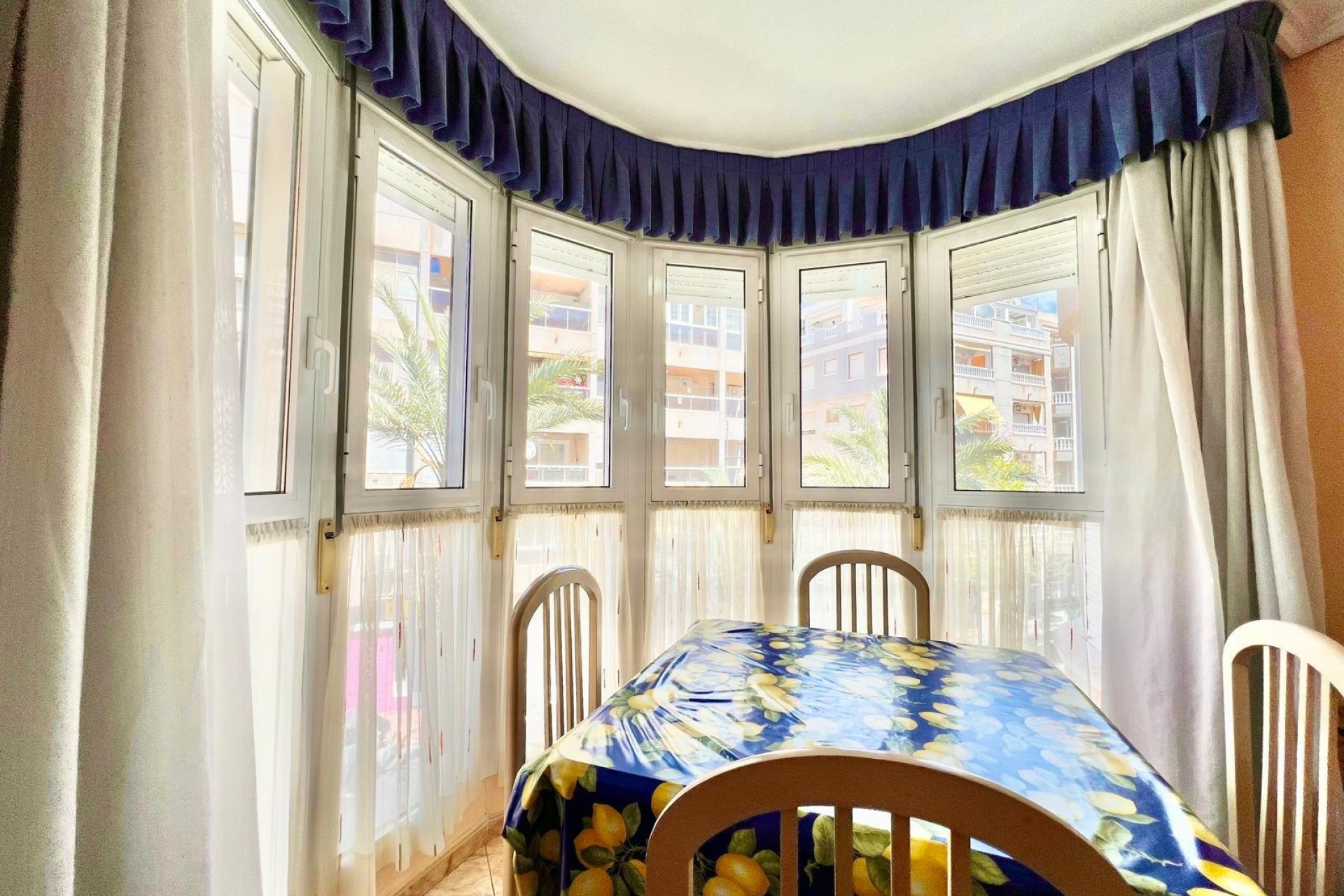 Te koop - Apartamento -
Torrevieja - Habaneras