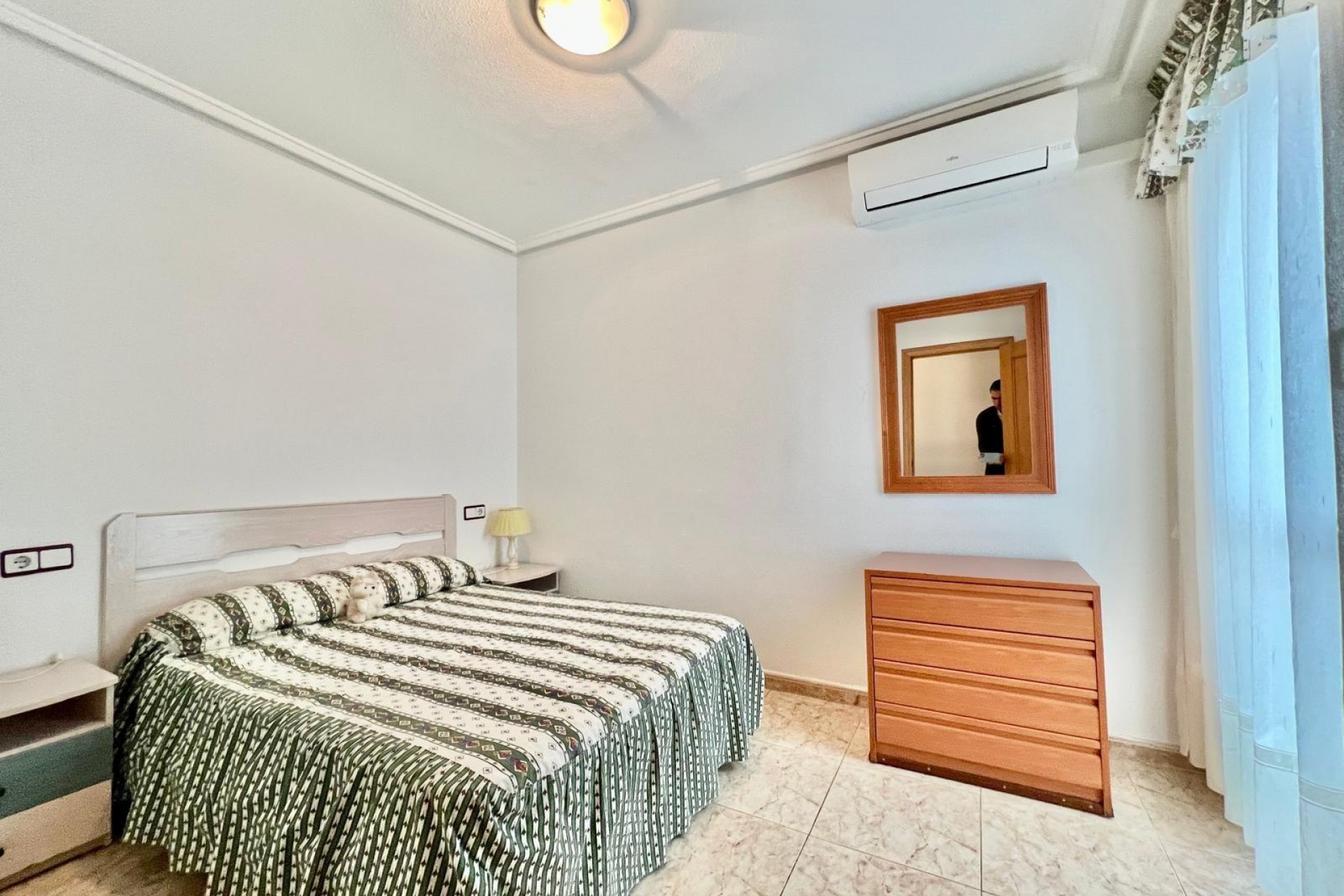 Te koop - Apartamento -
Torrevieja - Habaneras