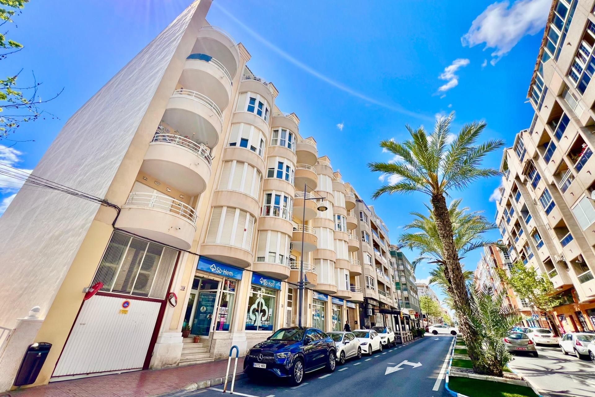 Te koop - Apartamento -
Torrevieja - Habaneras