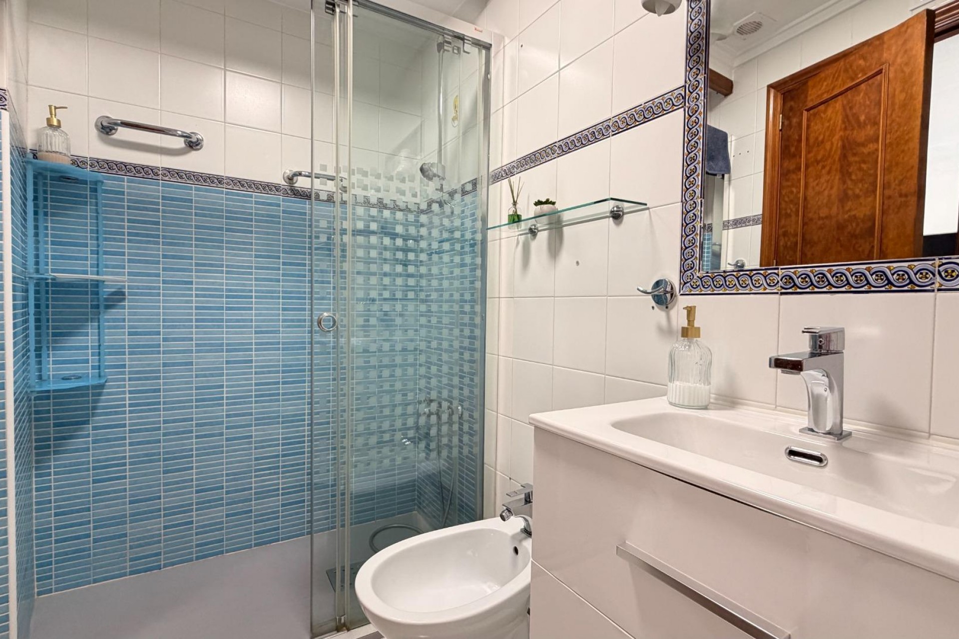Te koop - Apartamento -
Torrevieja - Habaneras
