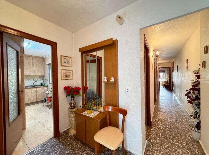 Te koop - Apartamento -
Torrevieja - Las Piscinas Naturales