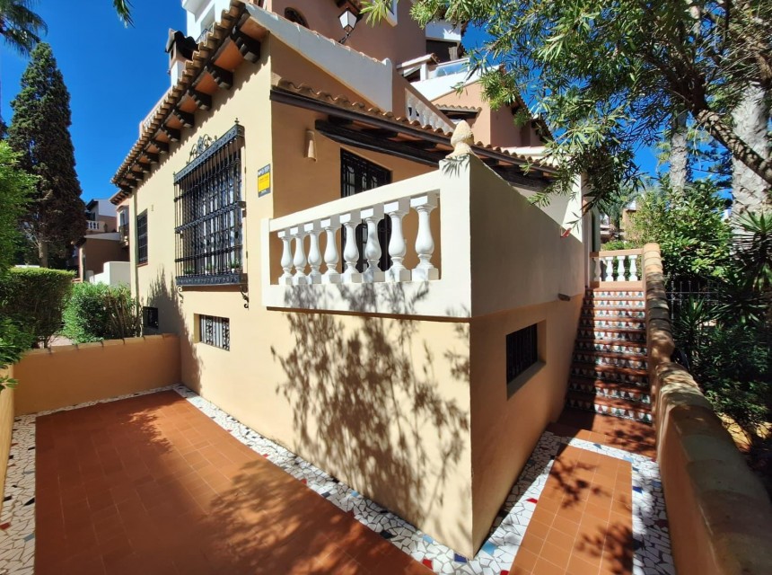 Te koop - Apartamento -
Torrevieja - Los Frutales