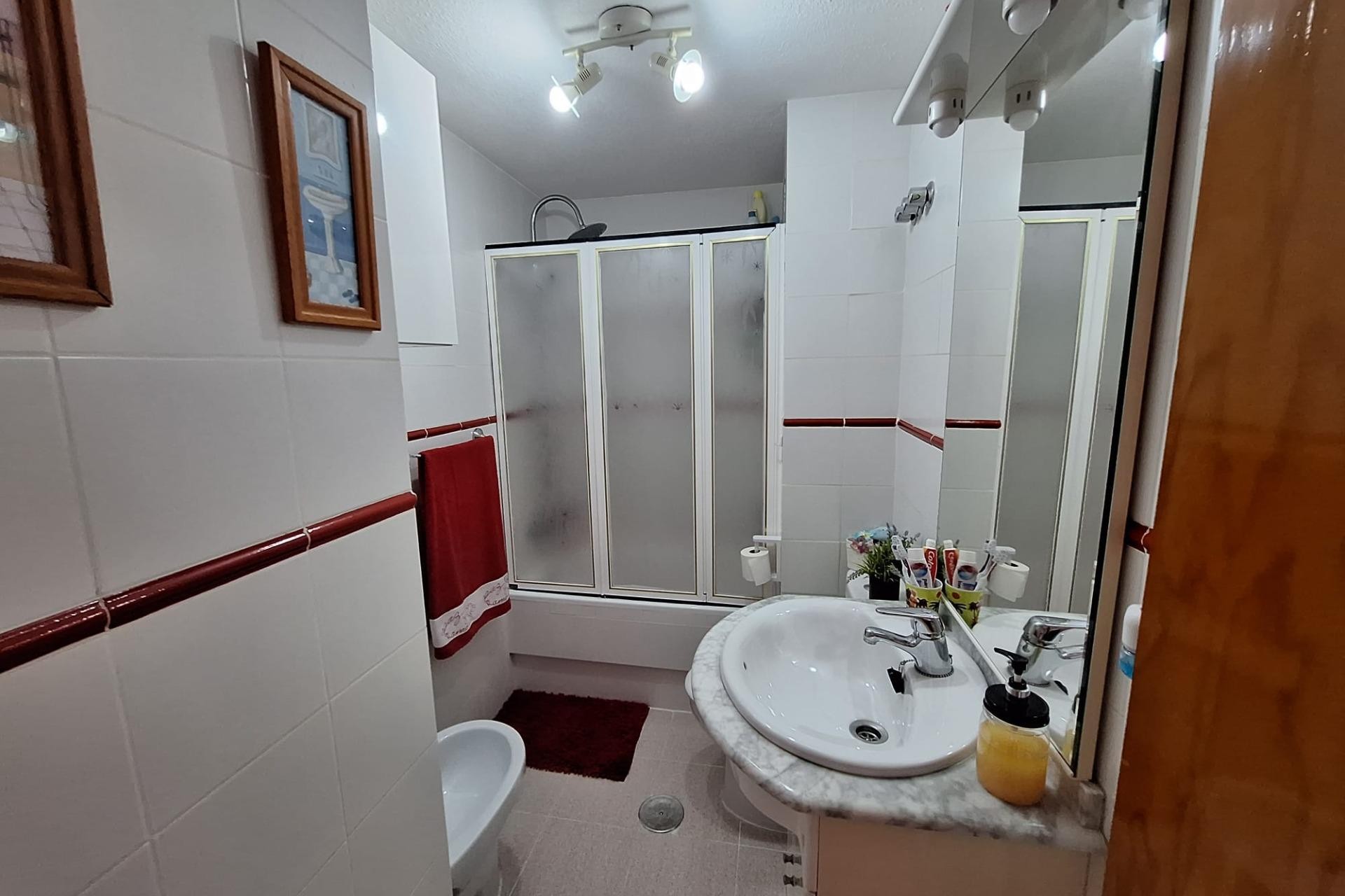 Te koop - Apartamento -
Torrevieja - Nueva Torrevieja
