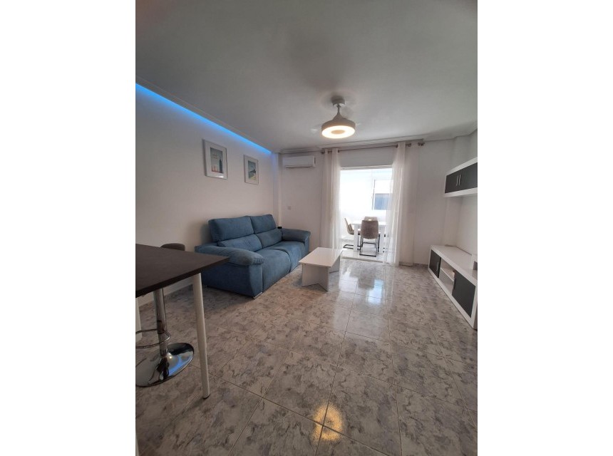 Te koop - Apartamento -
Torrevieja - Nueva Torrevieja