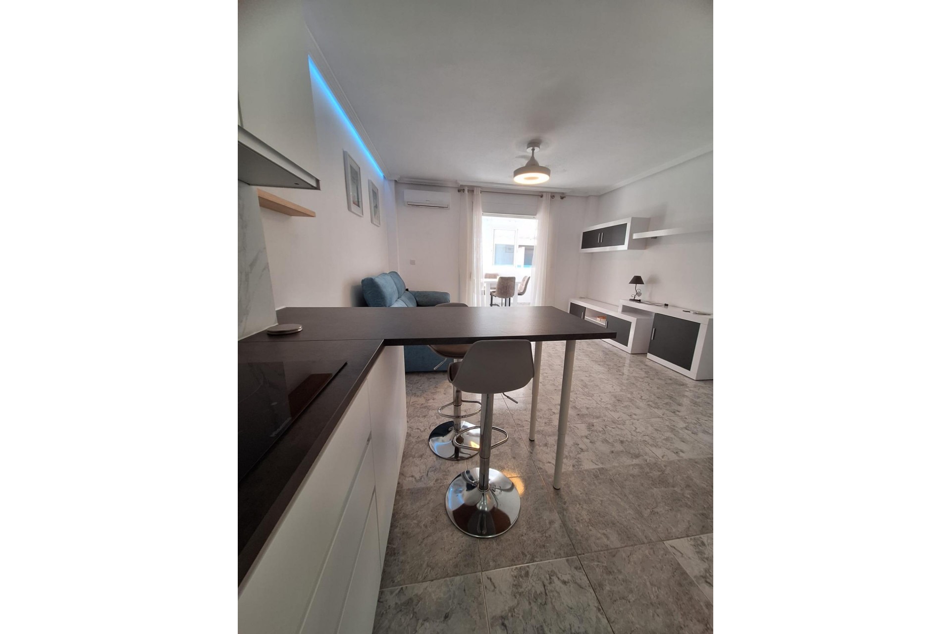 Te koop - Apartamento -
Torrevieja - Nueva Torrevieja
