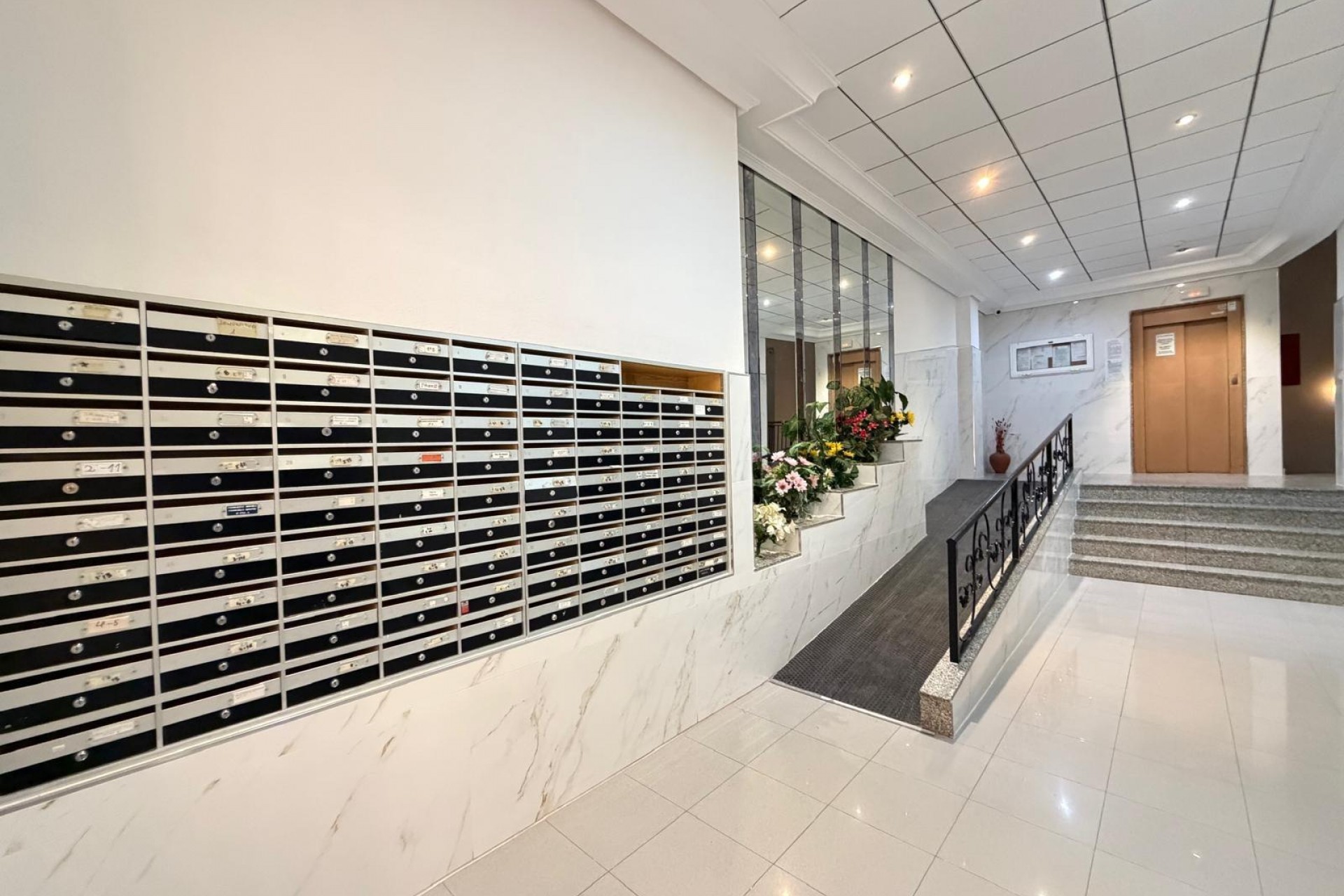 Te koop - Apartamento -
Torrevieja - Parque de las Naciones