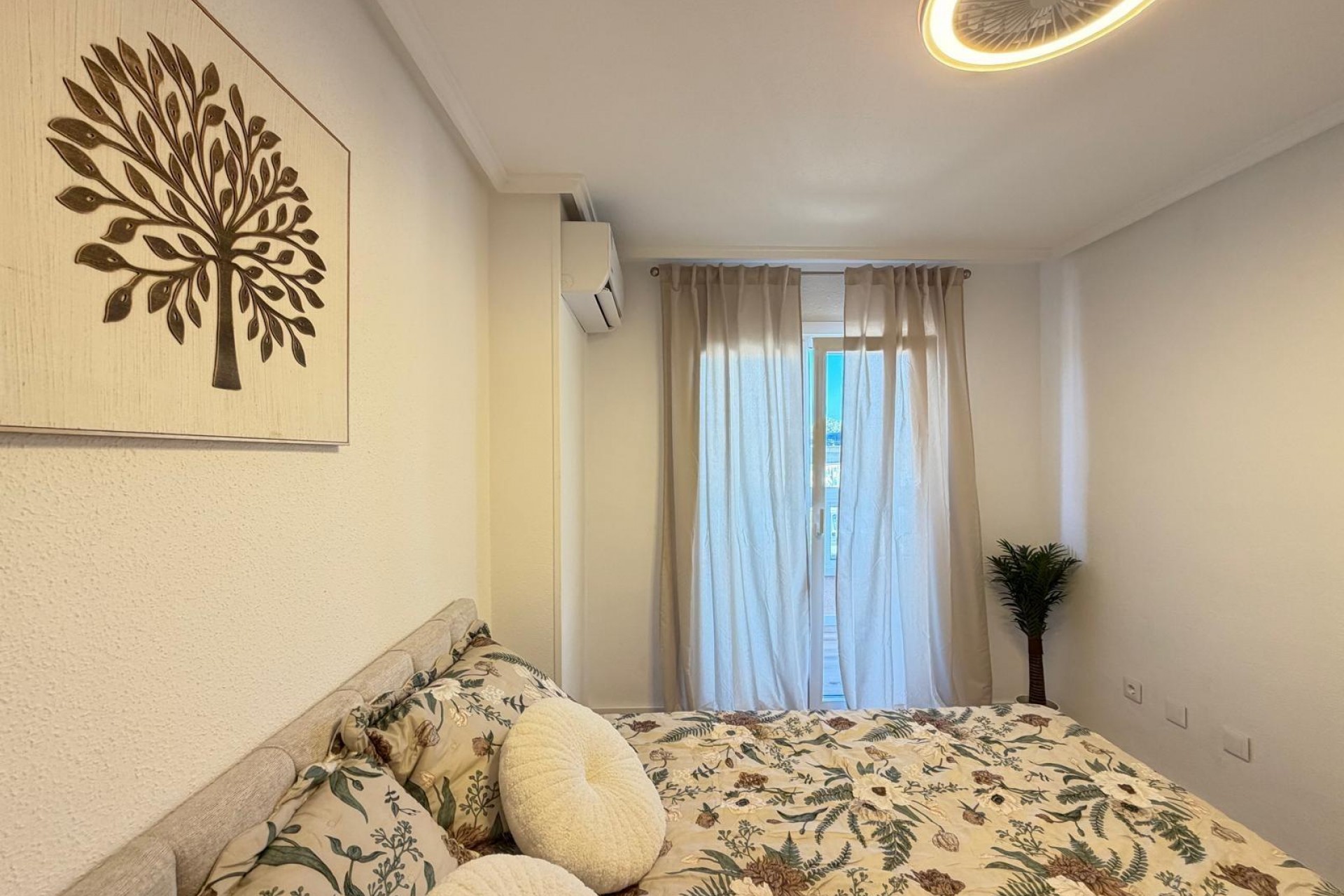 Te koop - Apartamento -
Torrevieja - Parque de las Naciones