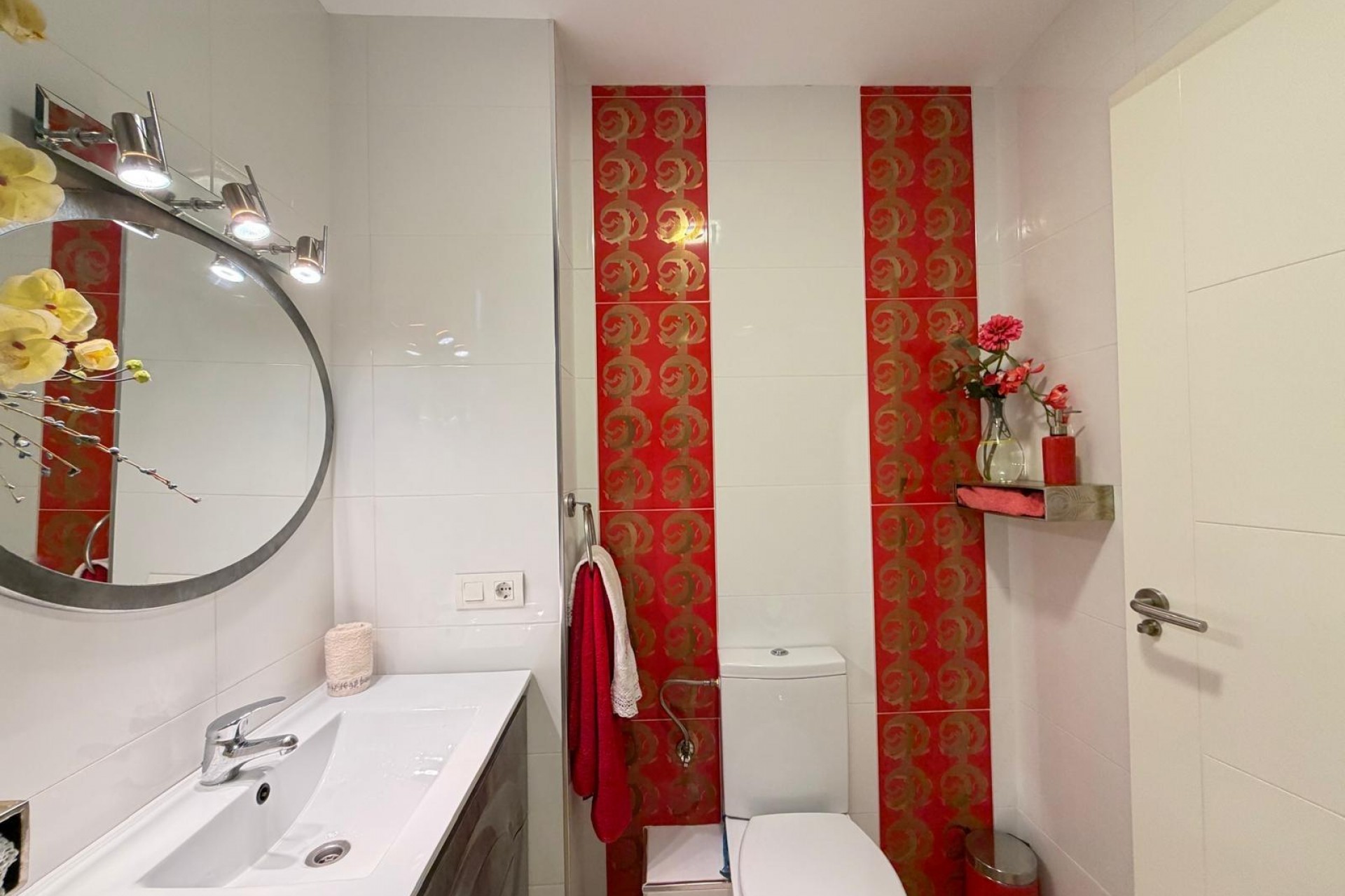 Te koop - Apartamento -
Torrevieja - Paseo maritimo