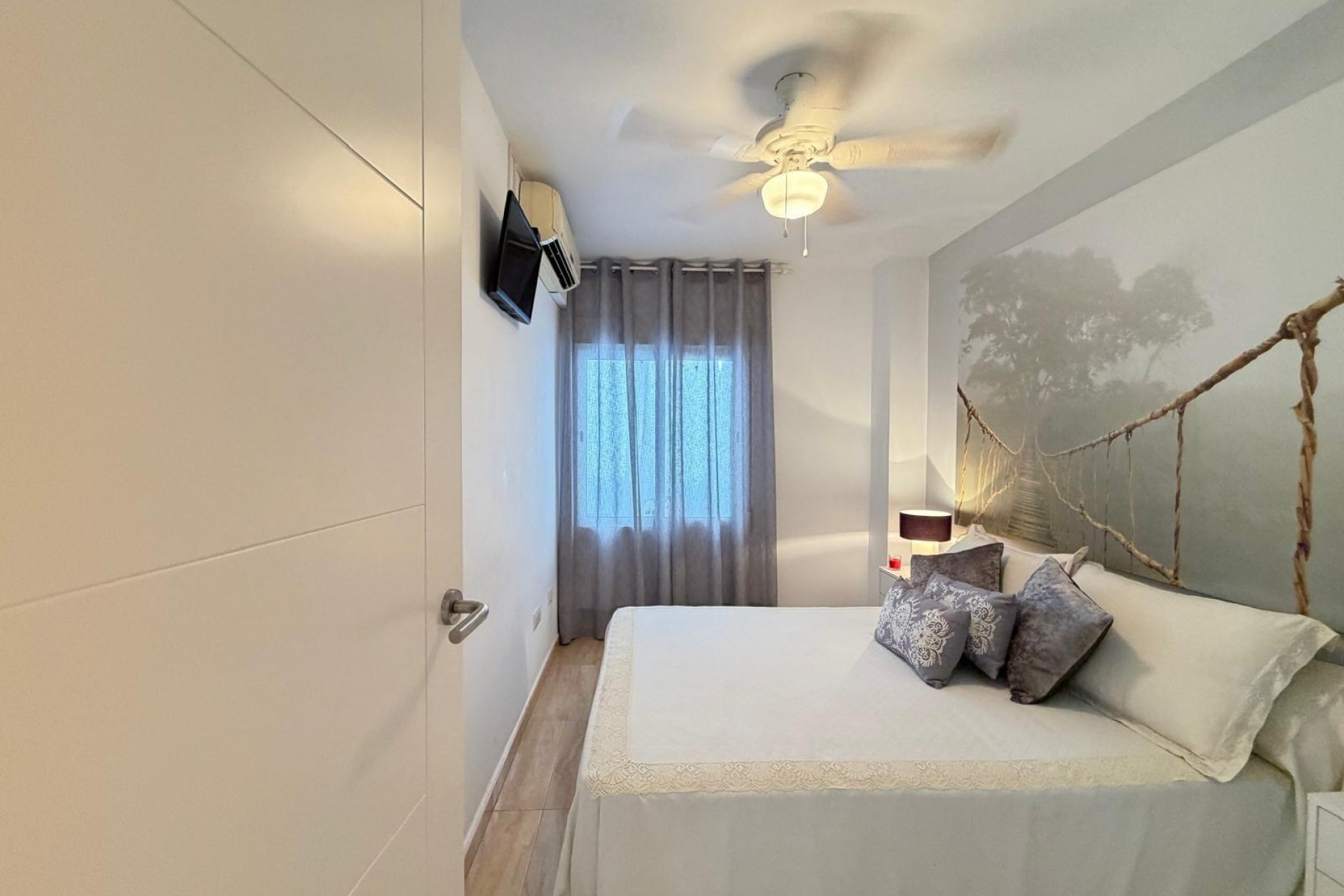 Te koop - Apartamento -
Torrevieja - Paseo maritimo