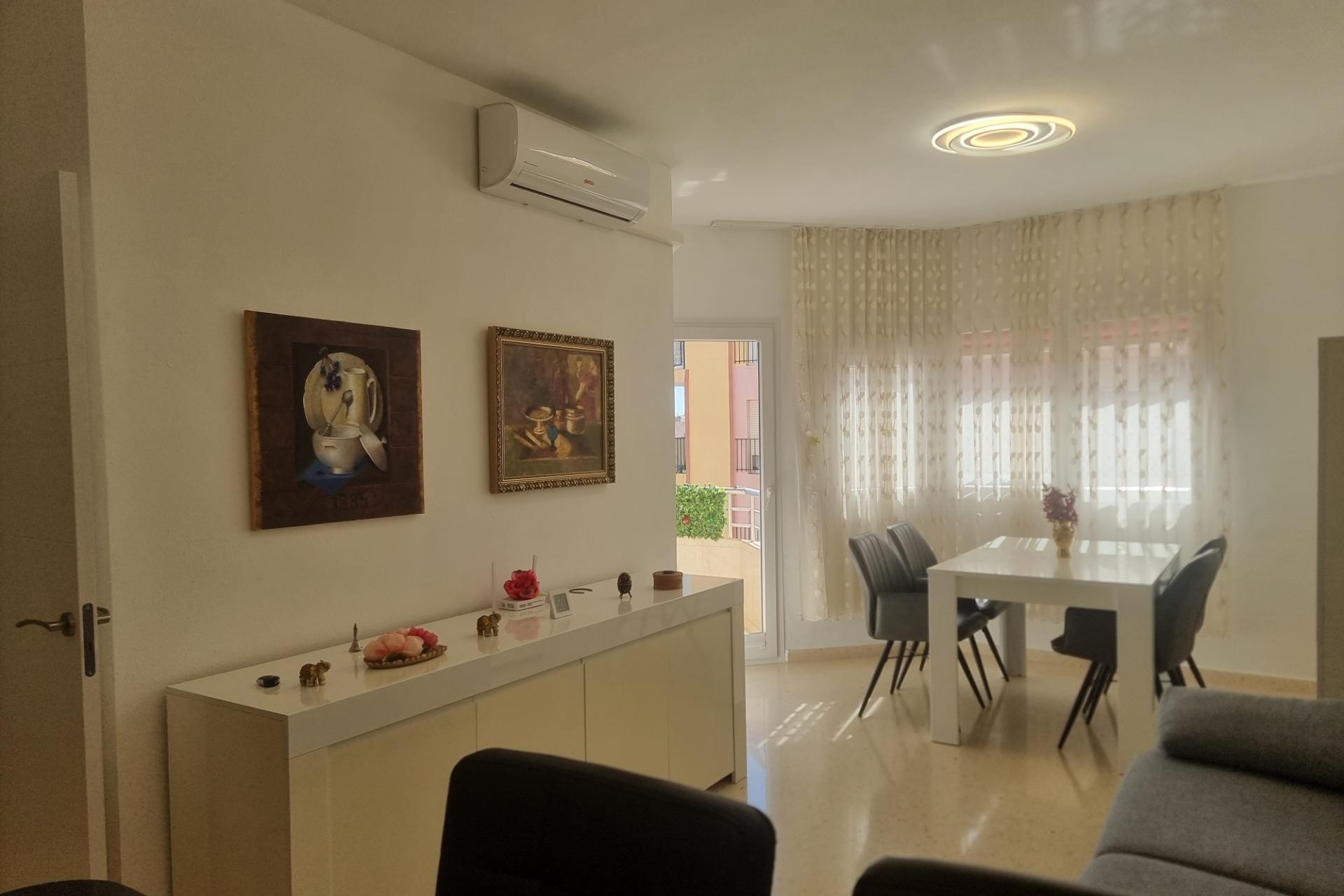Te koop - Apartamento -
Torrevieja - Playa de los locos