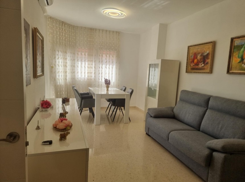 Te koop - Apartamento -
Torrevieja - Playa de los locos