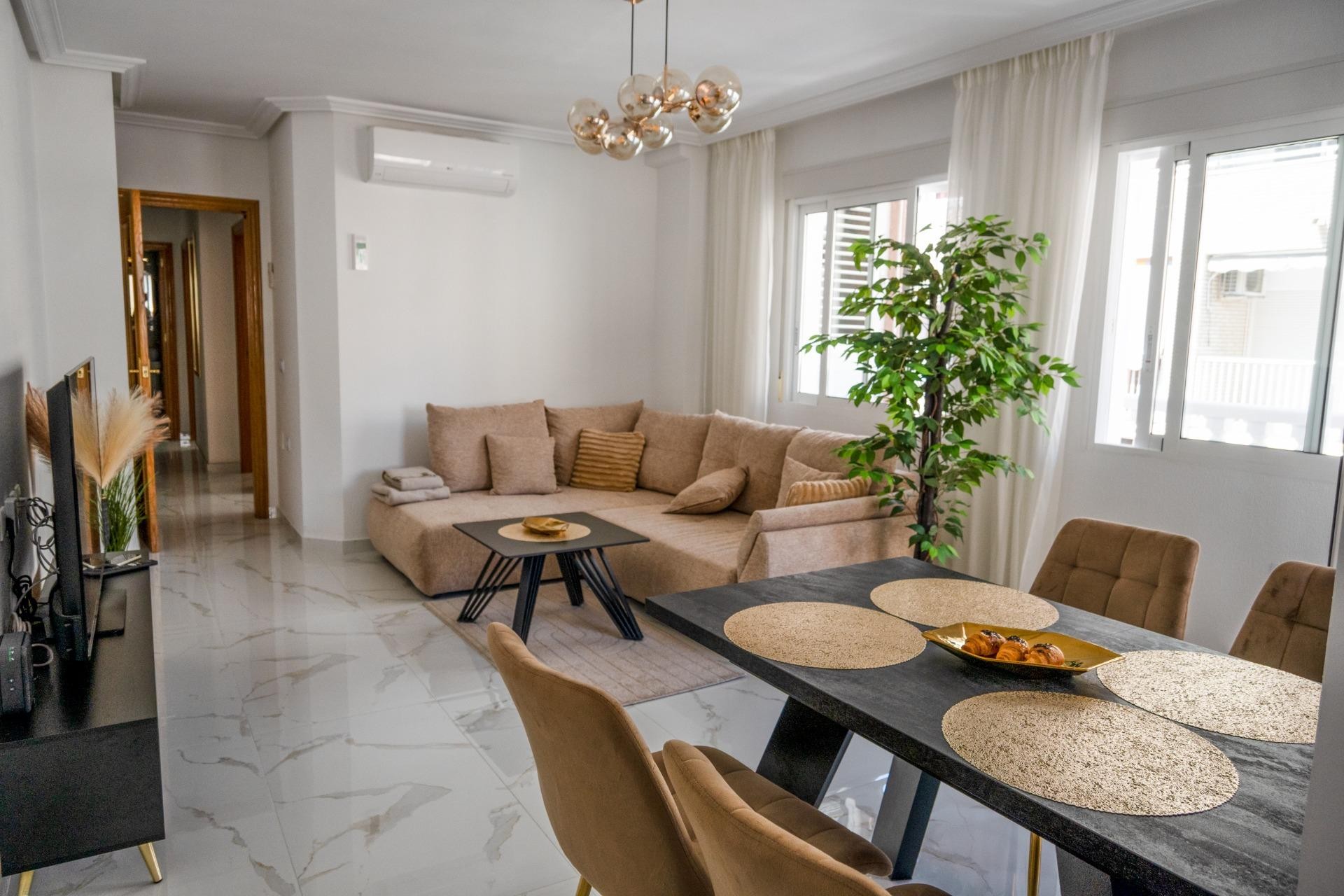 Te koop - Apartamento -
Torrevieja - Playa del cura