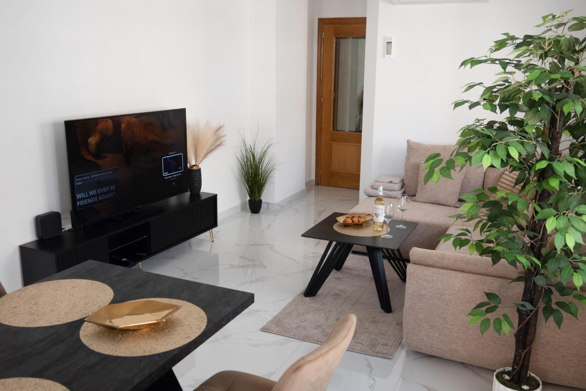 Te koop - Apartamento -
Torrevieja - Playa del cura