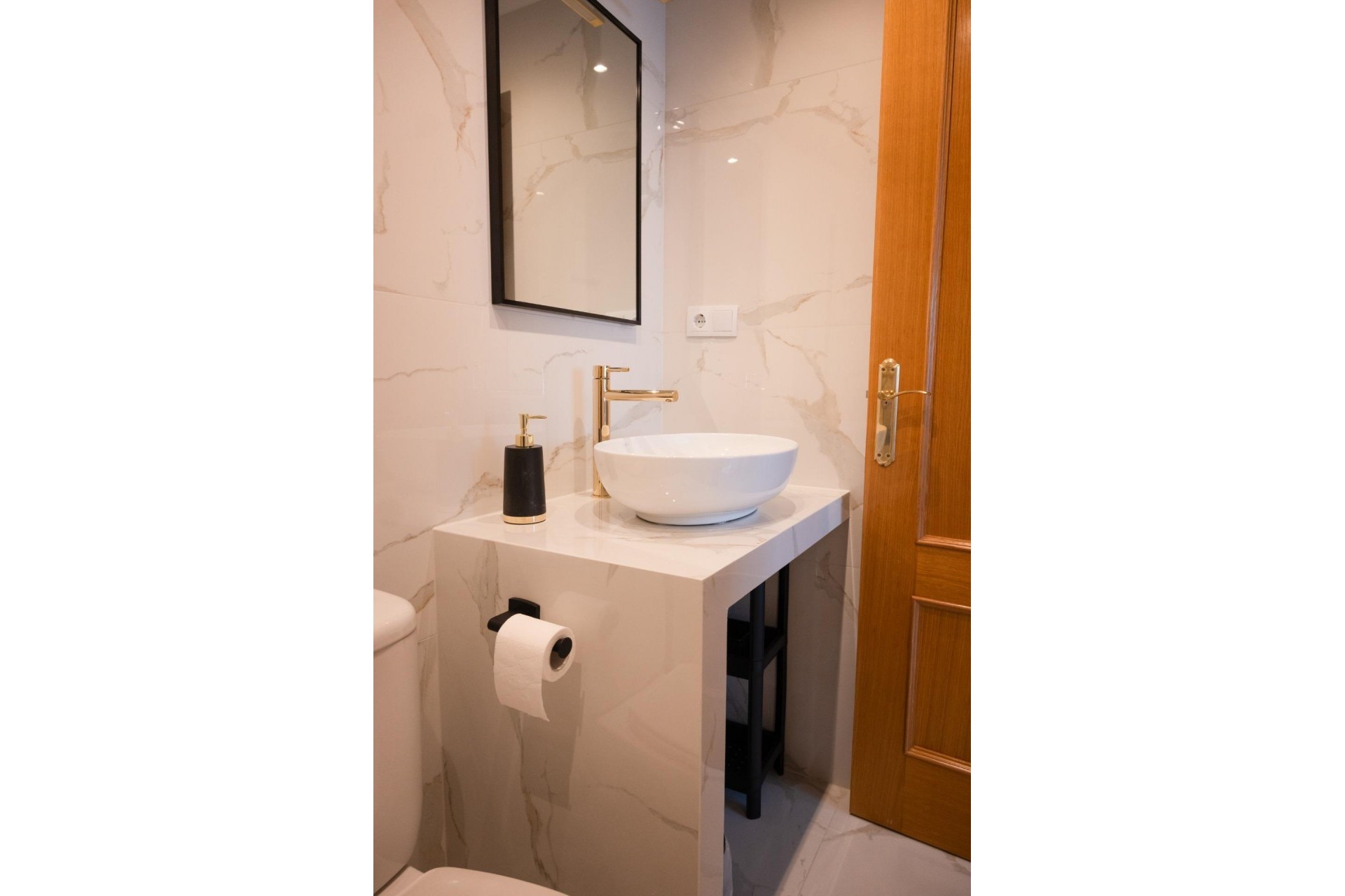 Te koop - Apartamento -
Torrevieja - Playa del cura
