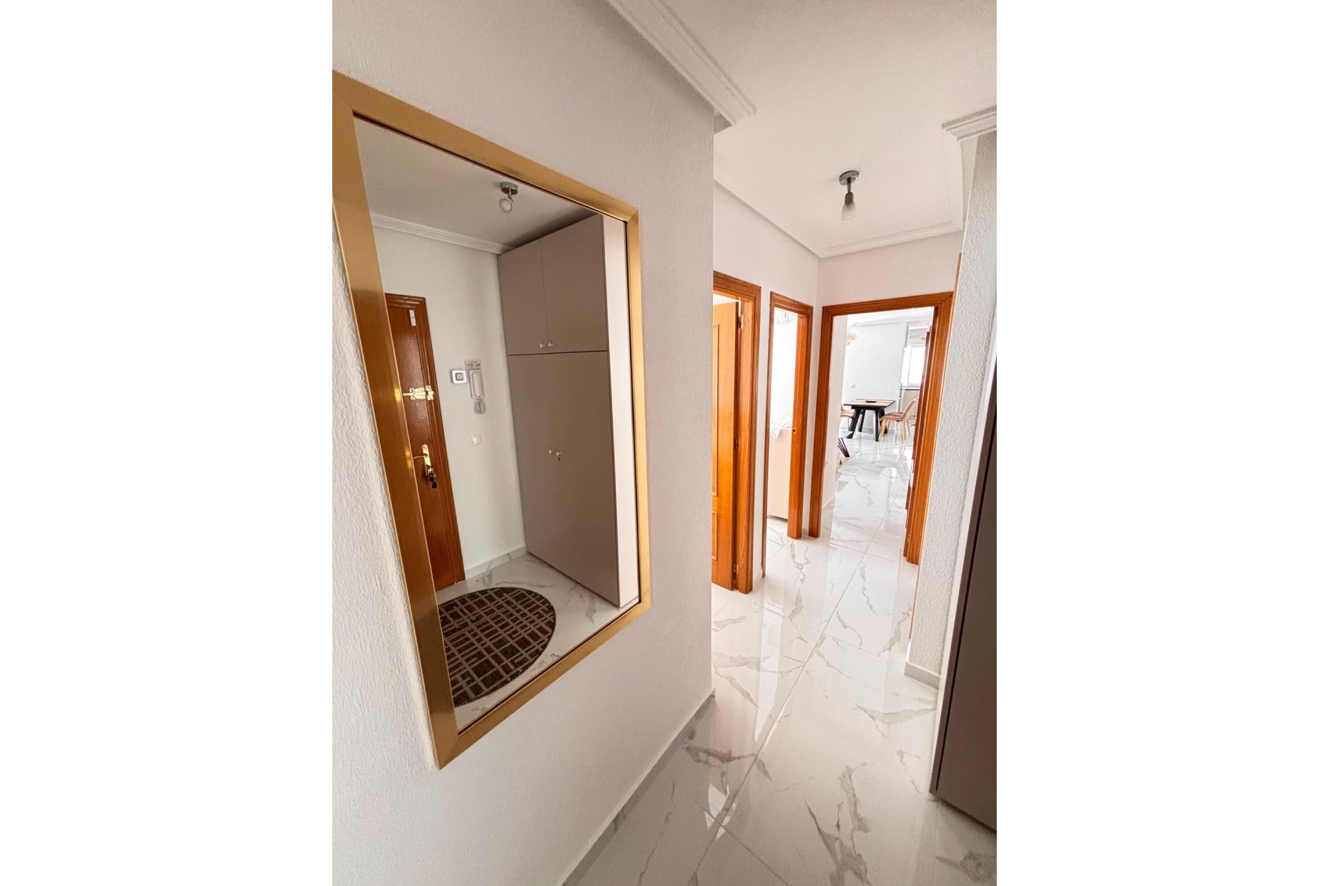 Te koop - Apartamento -
Torrevieja - Playa del cura