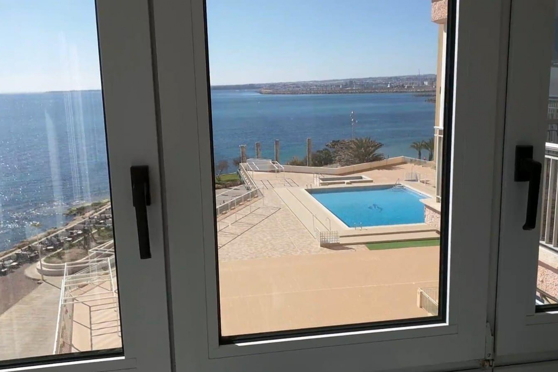 Te koop - Apartamento -
Torrevieja - Playa del cura