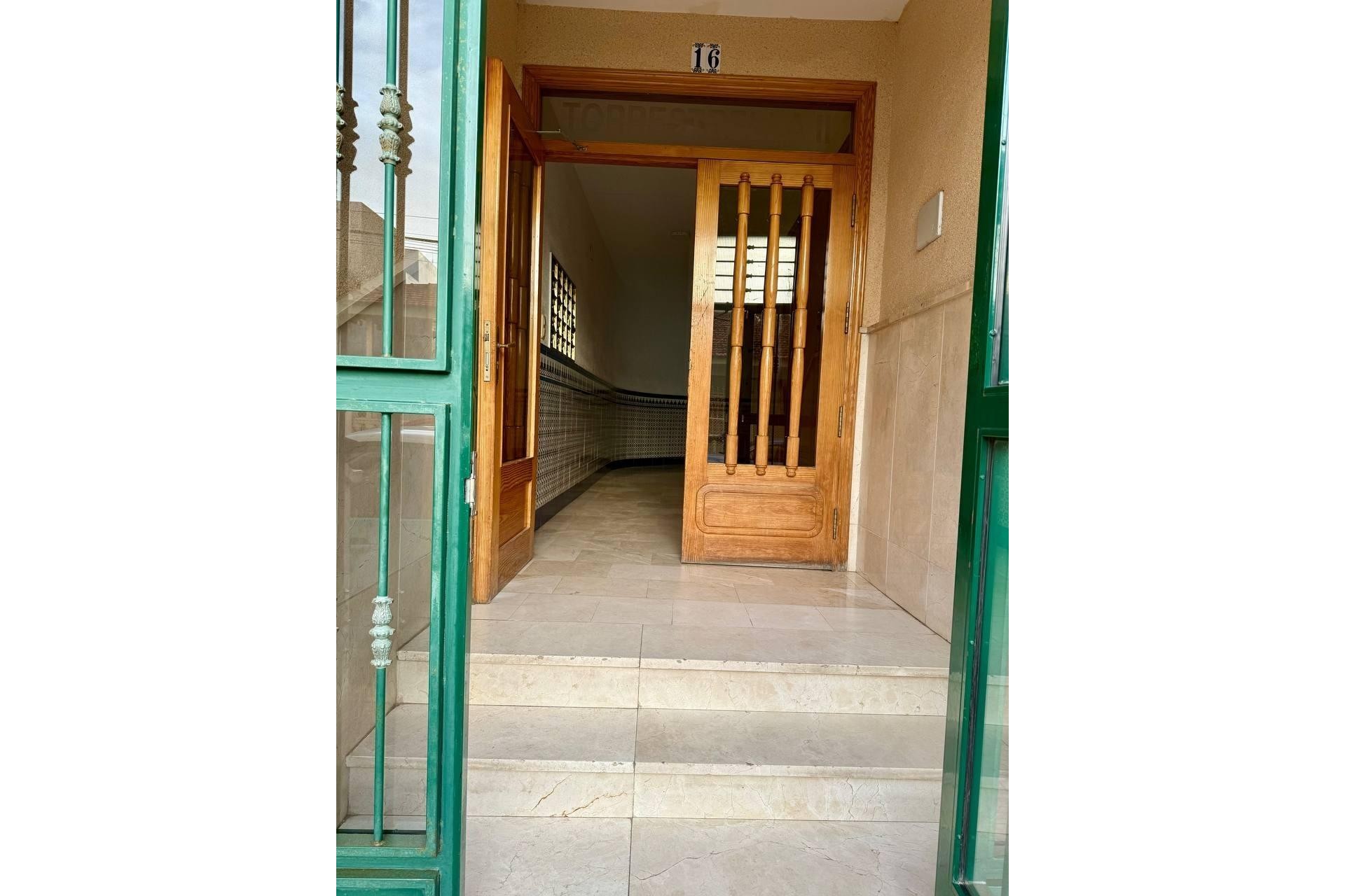 Te koop - Apartamento -
Torrevieja - Playa del cura