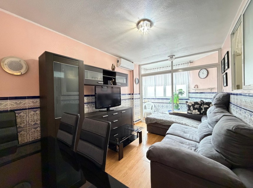 Te koop - Apartamento -
Torrevieja - Playa del cura