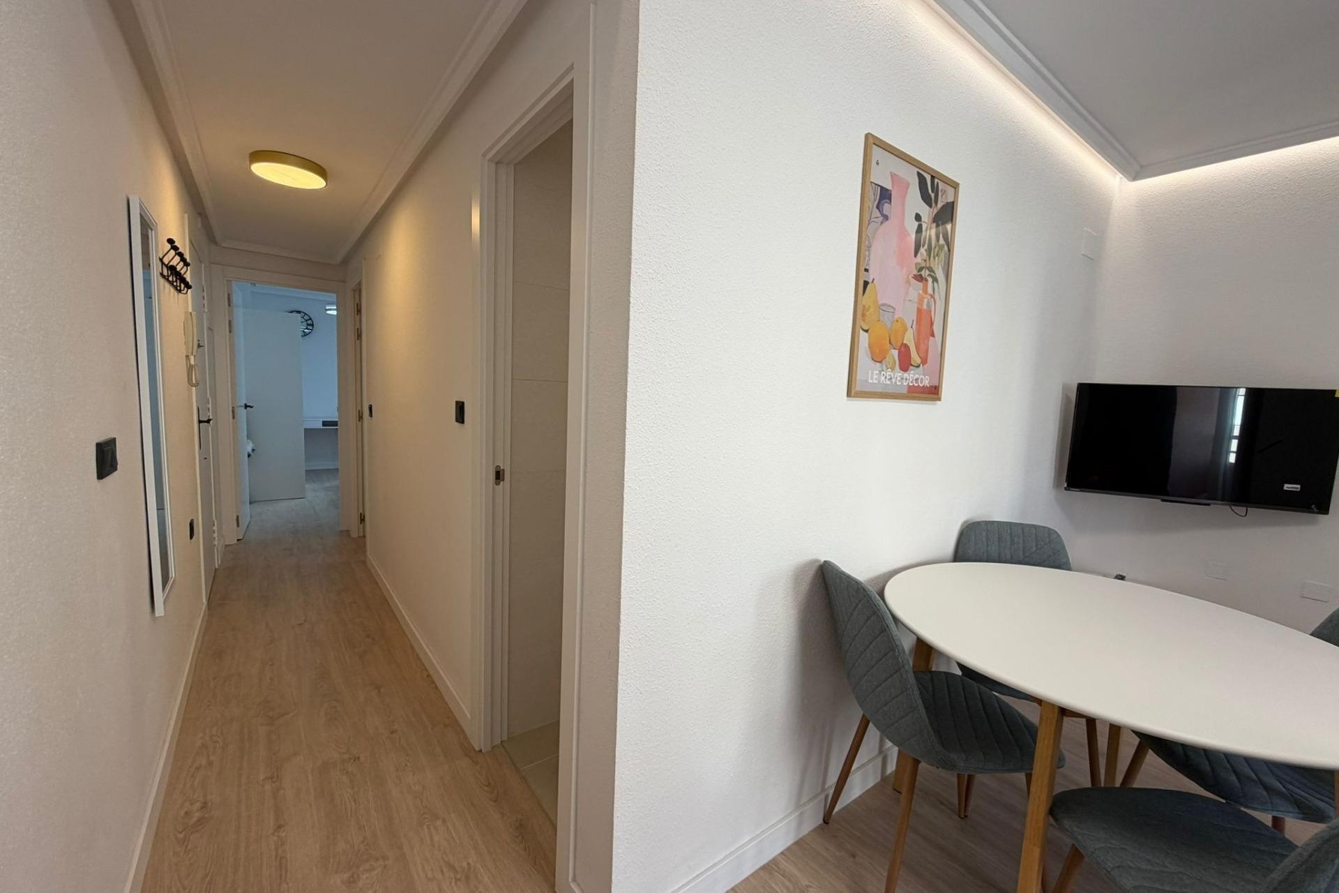 Te koop - Apartamento -
Torrevieja - Playa del cura