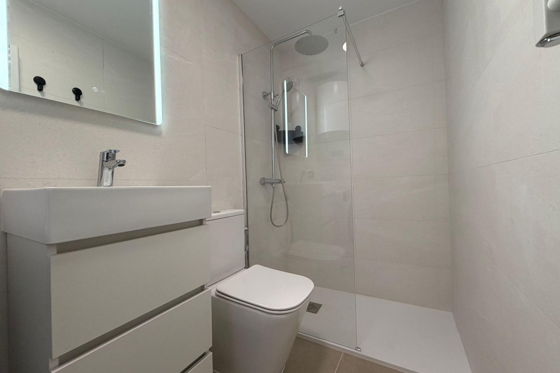 Te koop - Apartamento -
Torrevieja - Playa del cura