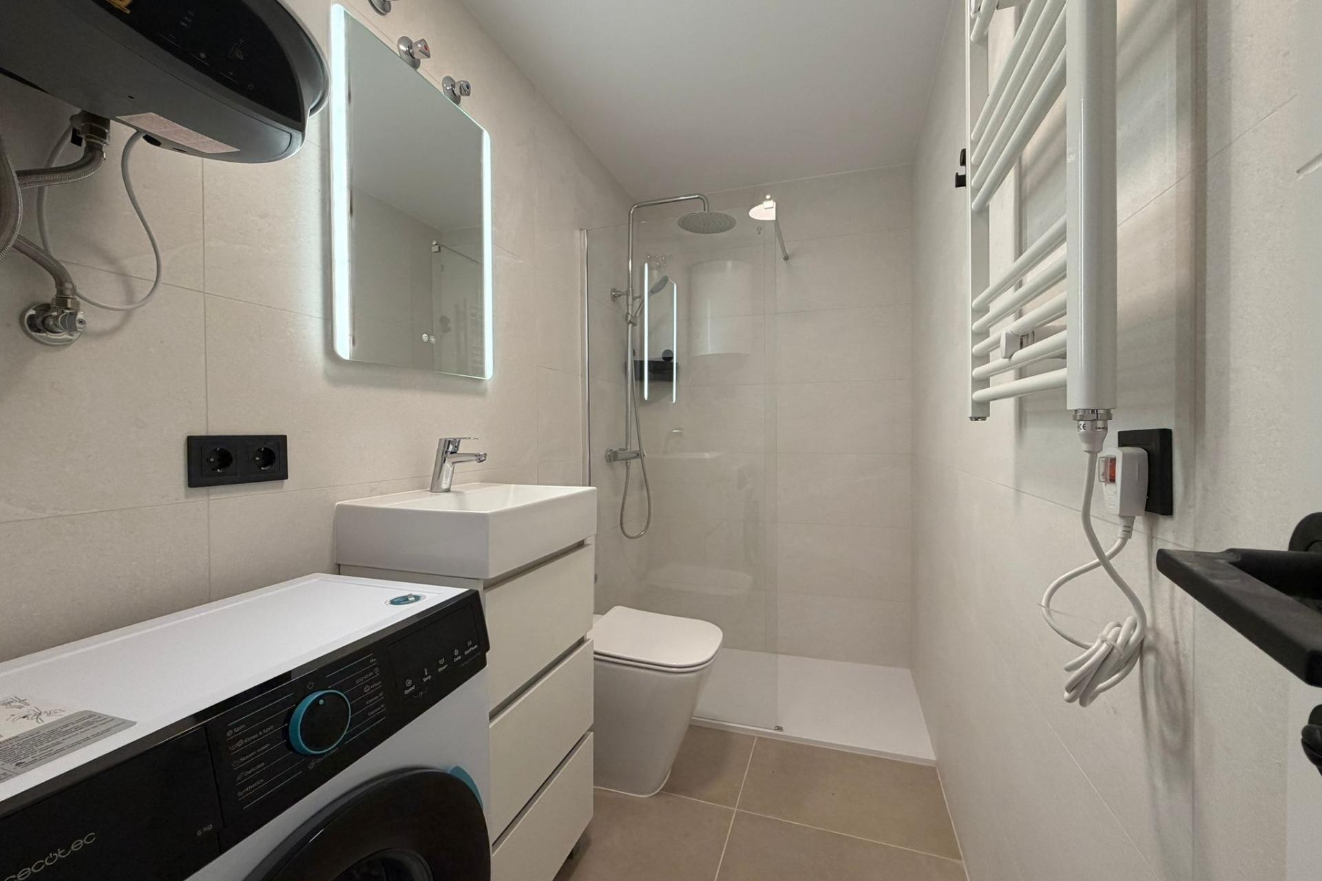 Te koop - Apartamento -
Torrevieja - Playa del cura