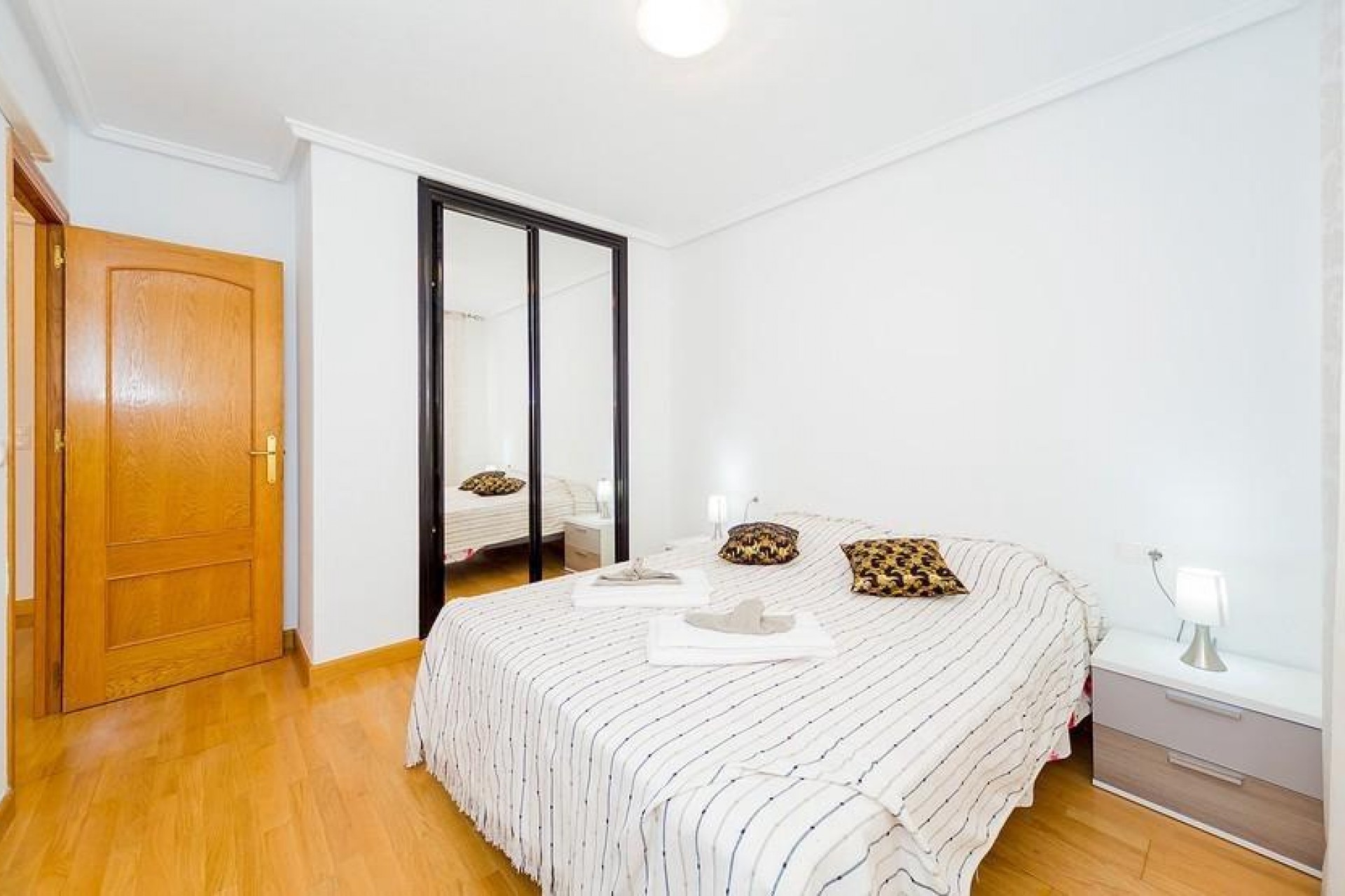 Te koop - Apartamento -
Torrevieja - Playa del cura
