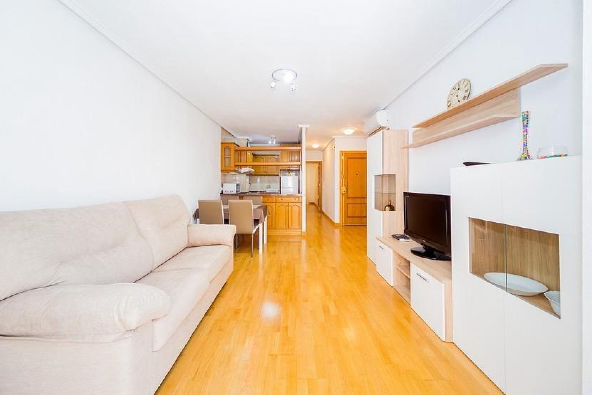 Te koop - Apartamento -
Torrevieja - Playa del cura